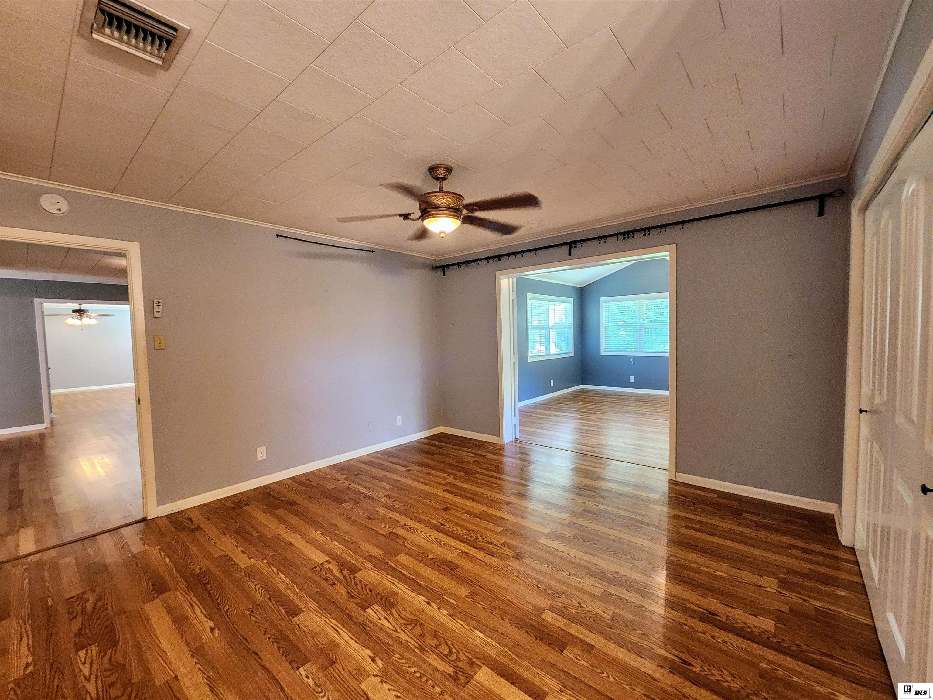 3602 Vondell Circle