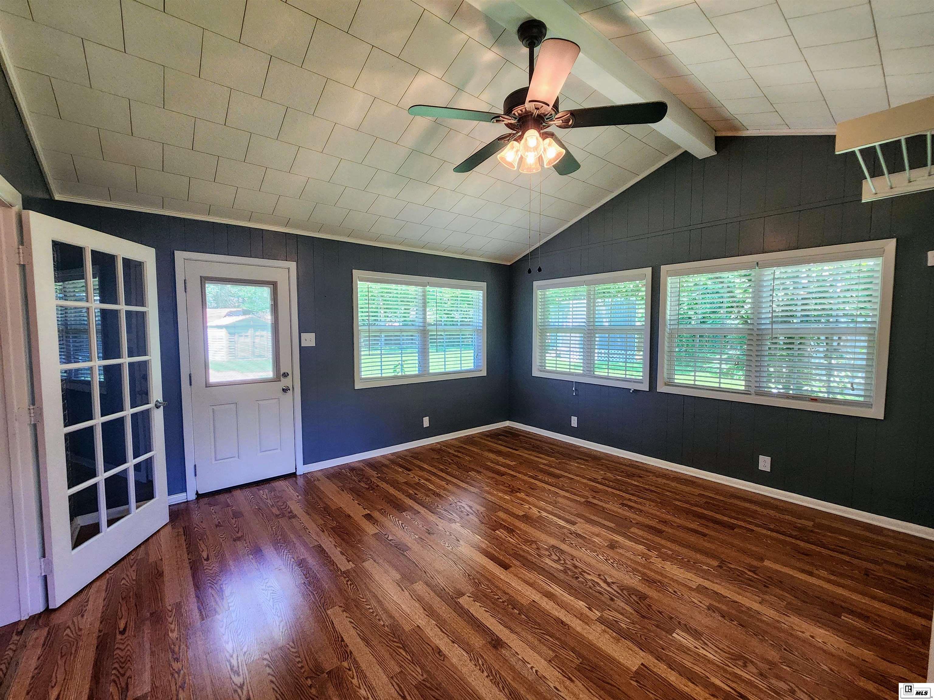 3602 Vondell Circle
