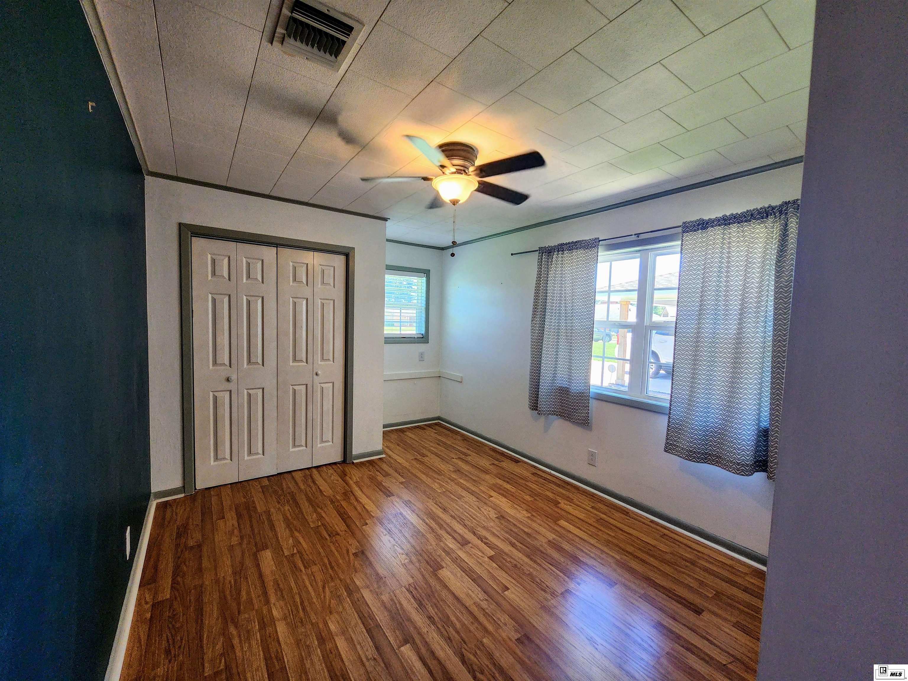 3602 Vondell Circle