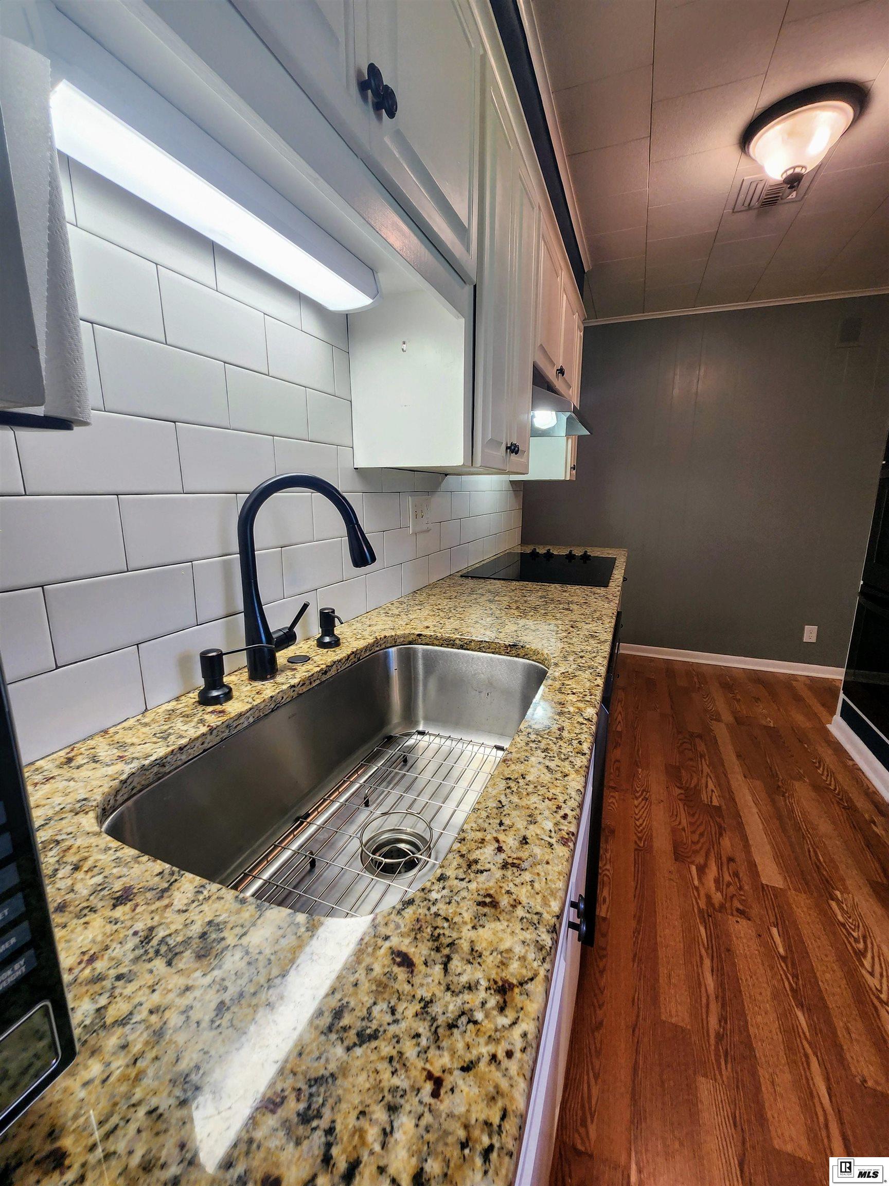 3602 Vondell Circle