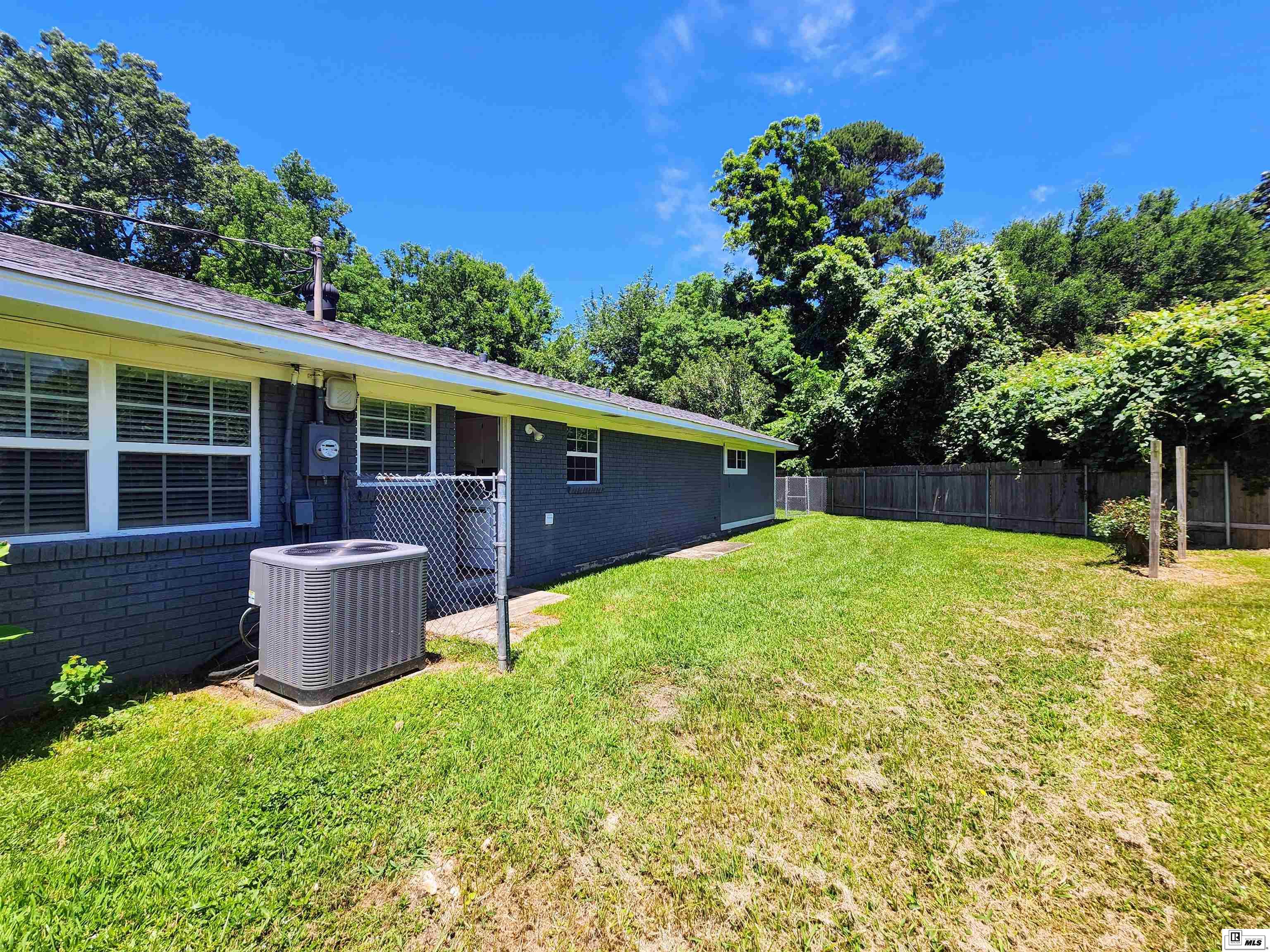 3602 Vondell Circle