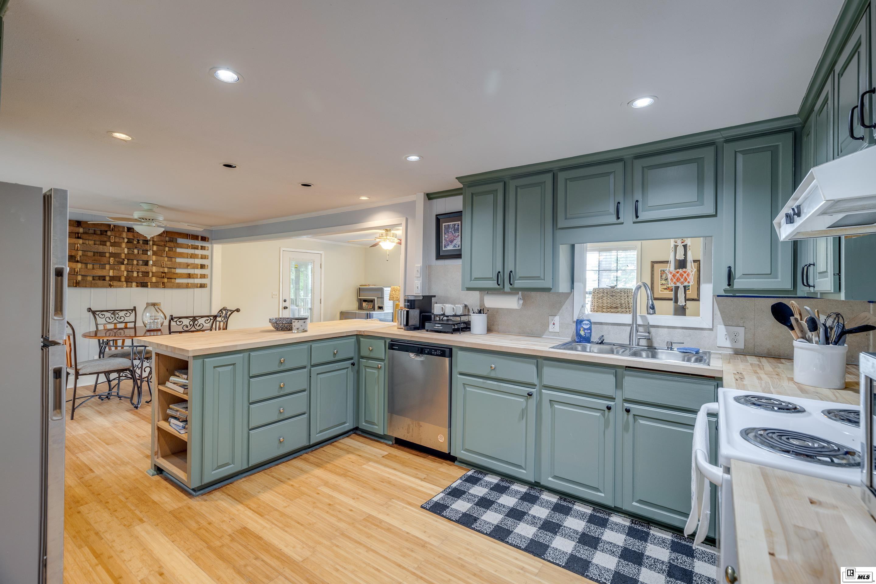 674 Sandfield Road