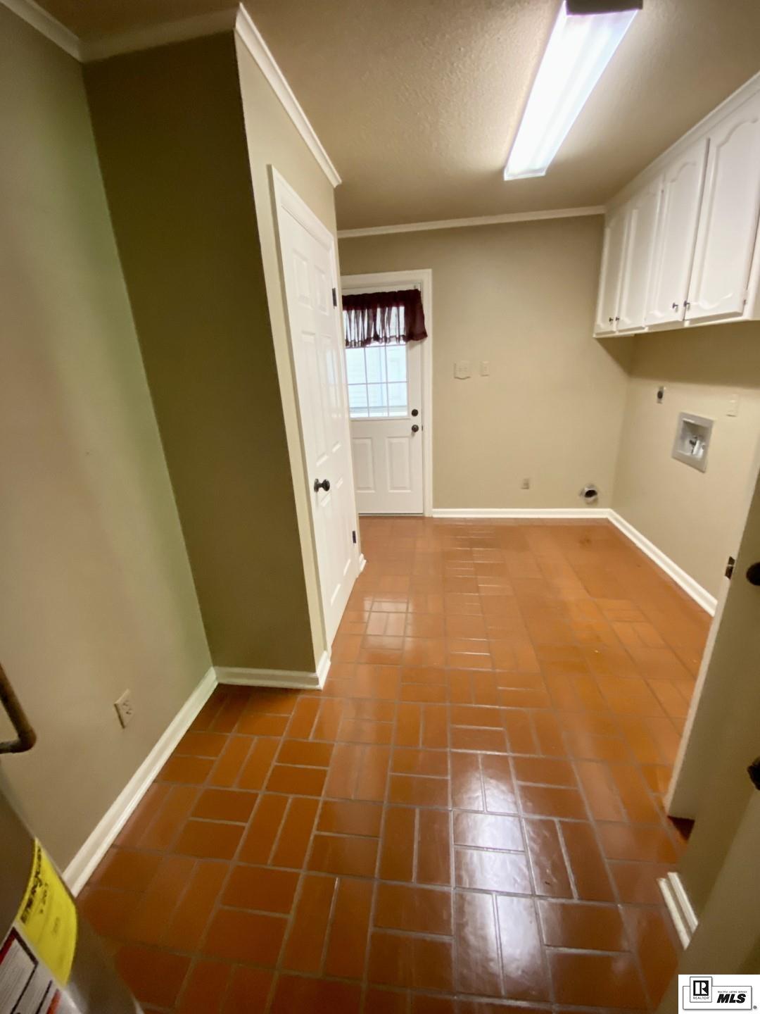 617 Cheniere Drew Road
