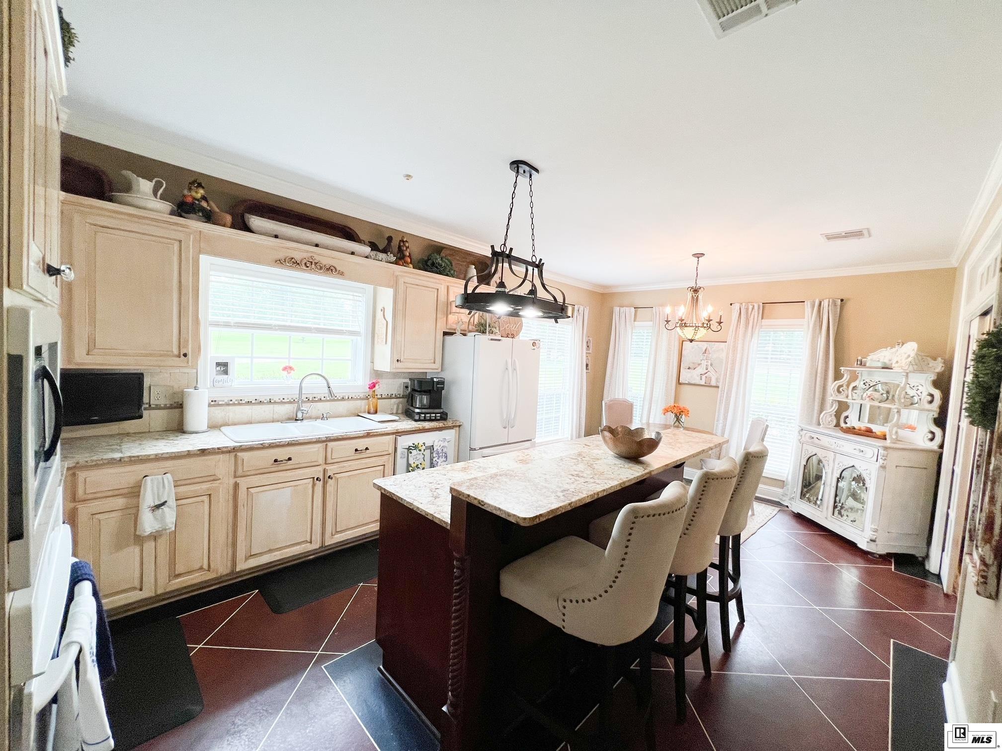 153 Oakhaven Drive