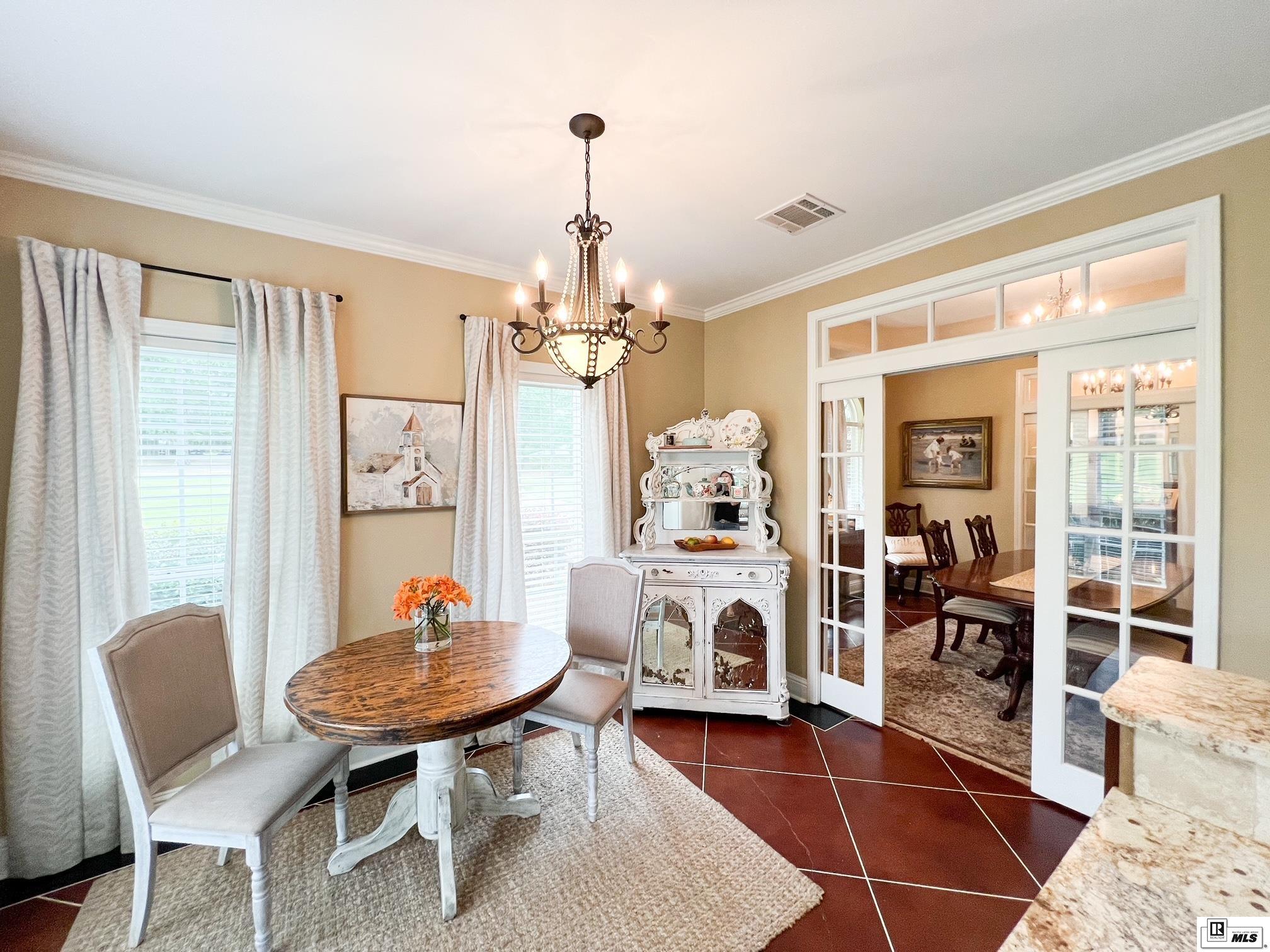 153 Oakhaven Drive