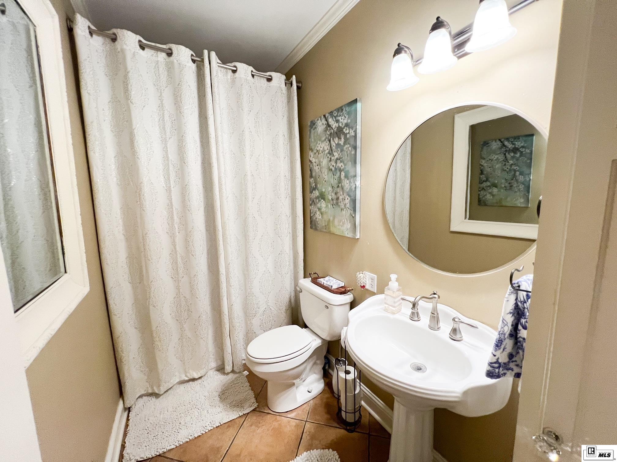 153 Oakhaven Drive