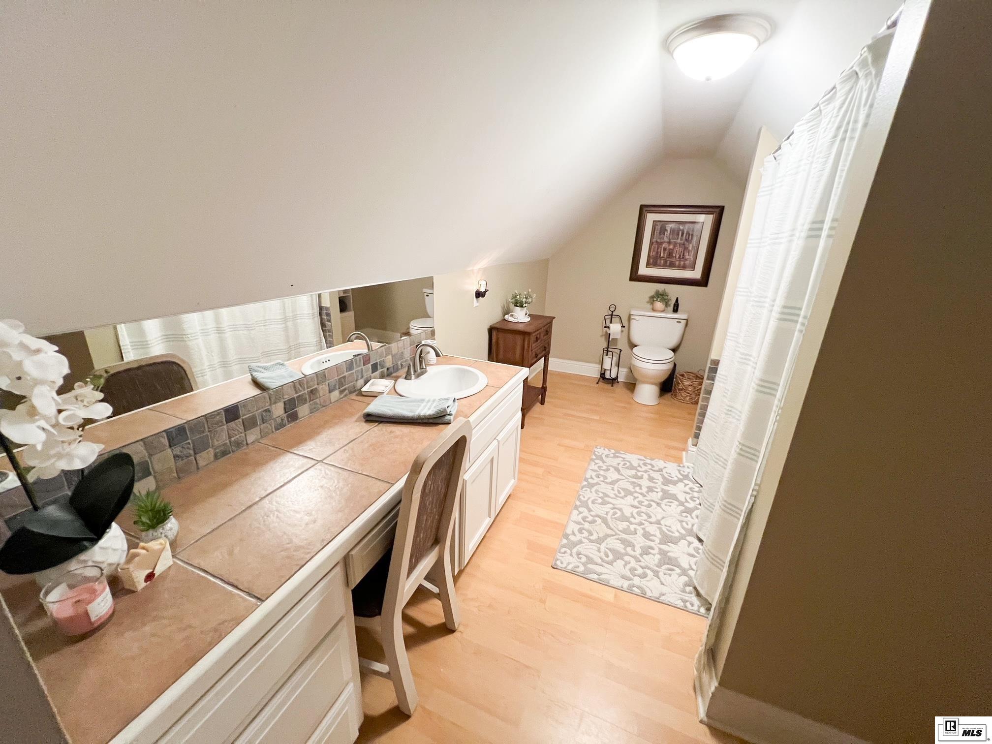 153 Oakhaven Drive