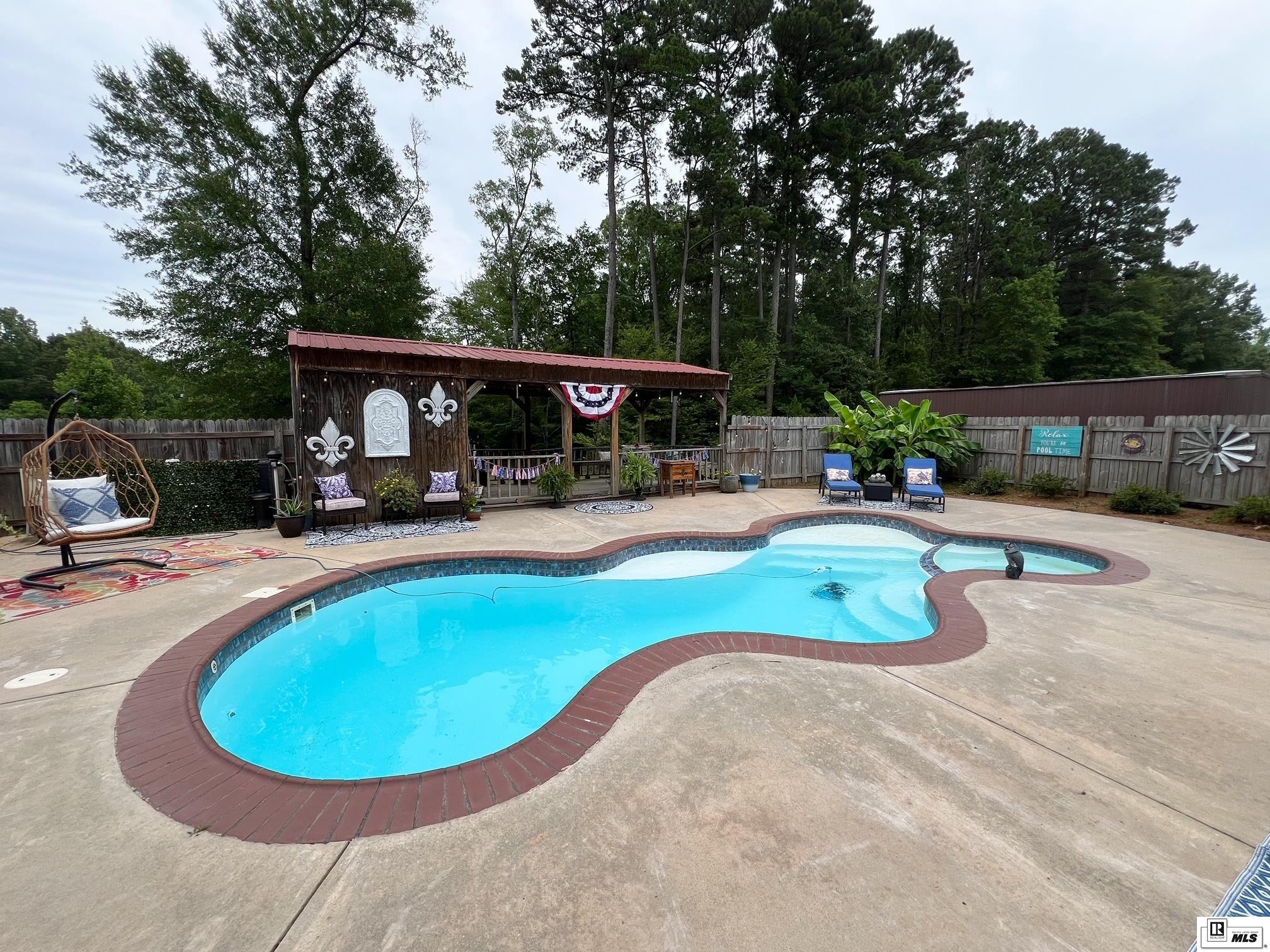 153 Oakhaven Drive