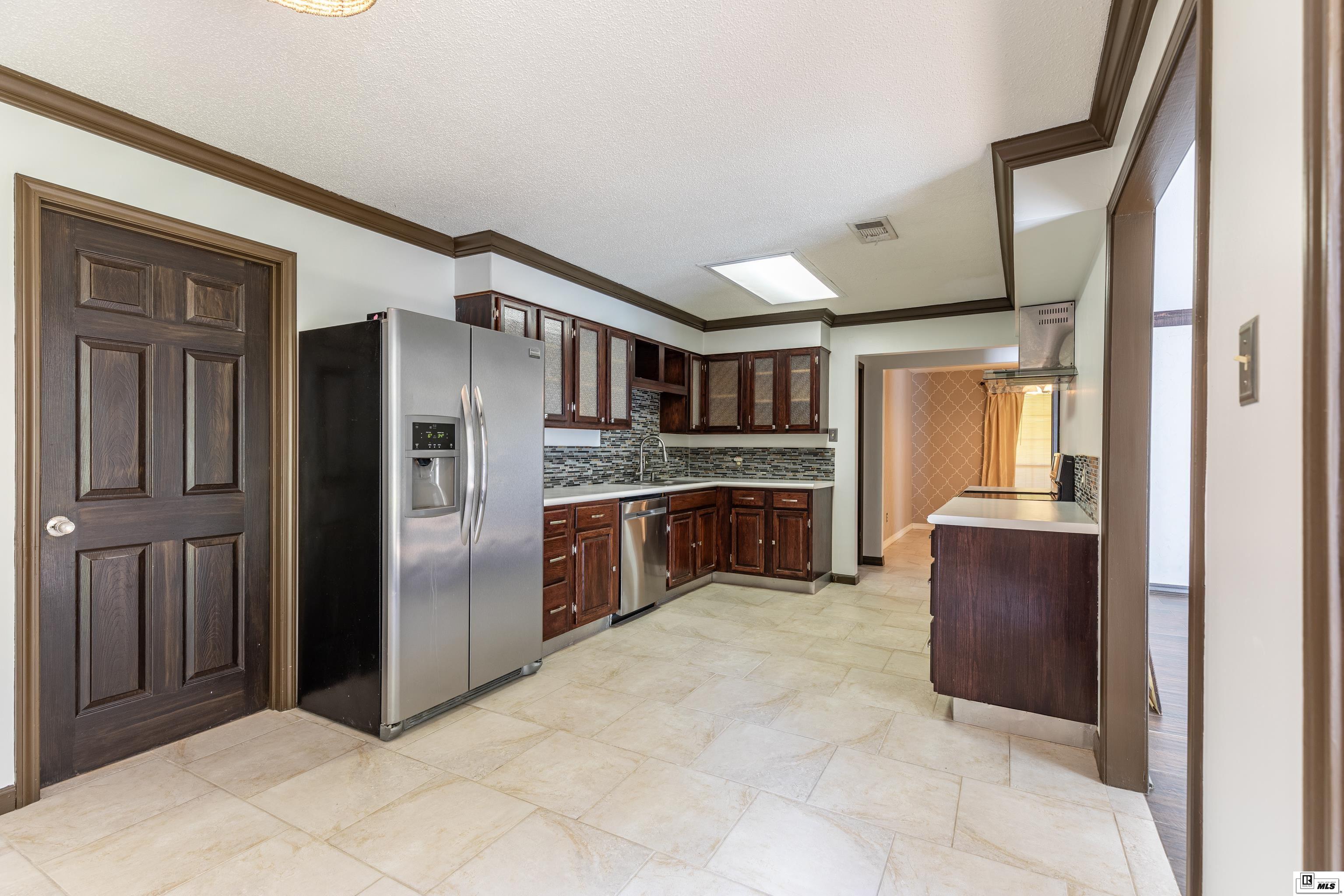 1483 Mitcham Orchard Road