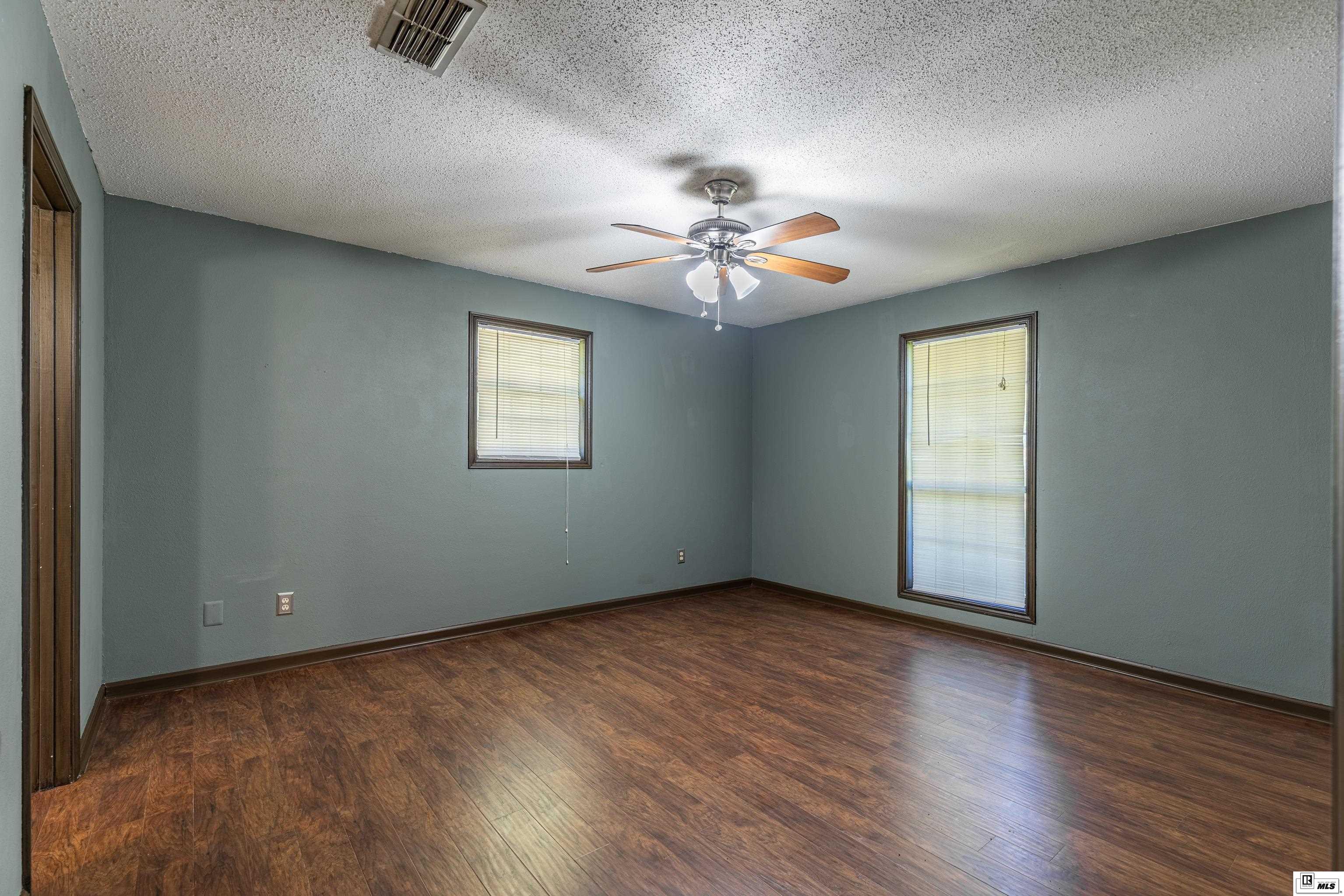 1483 Mitcham Orchard Road