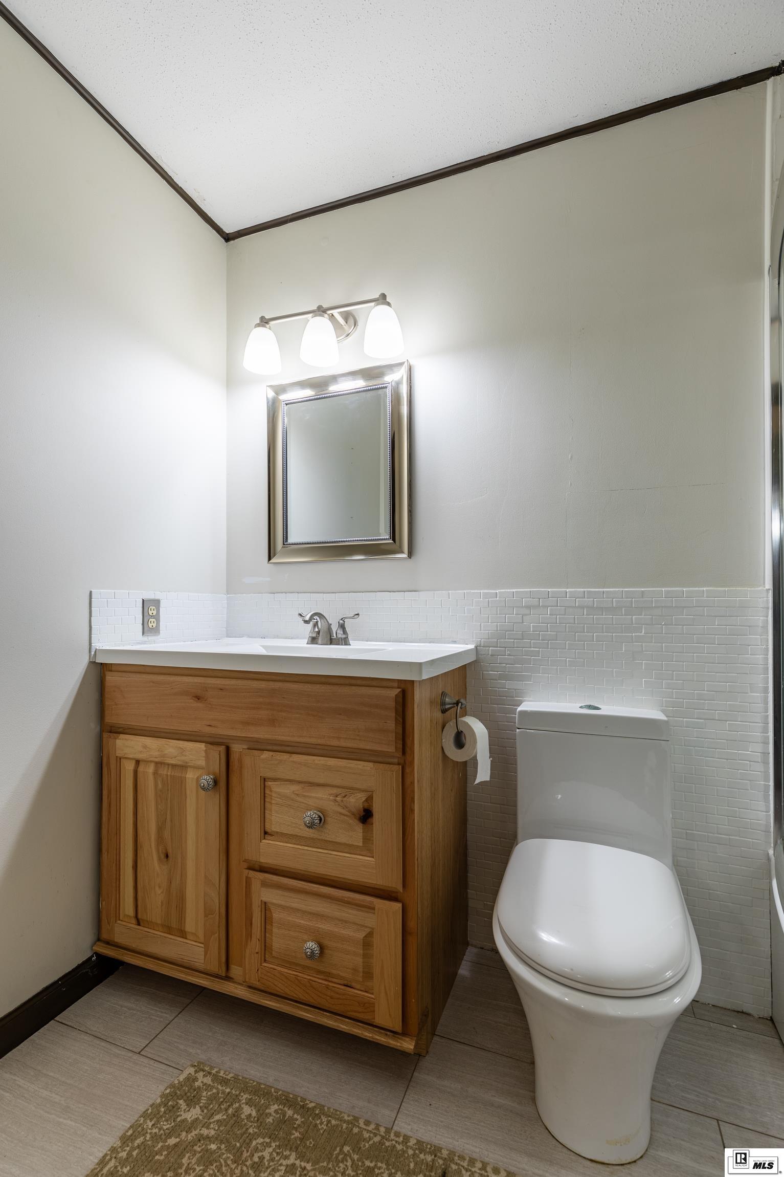 1483 Mitcham Orchard Road