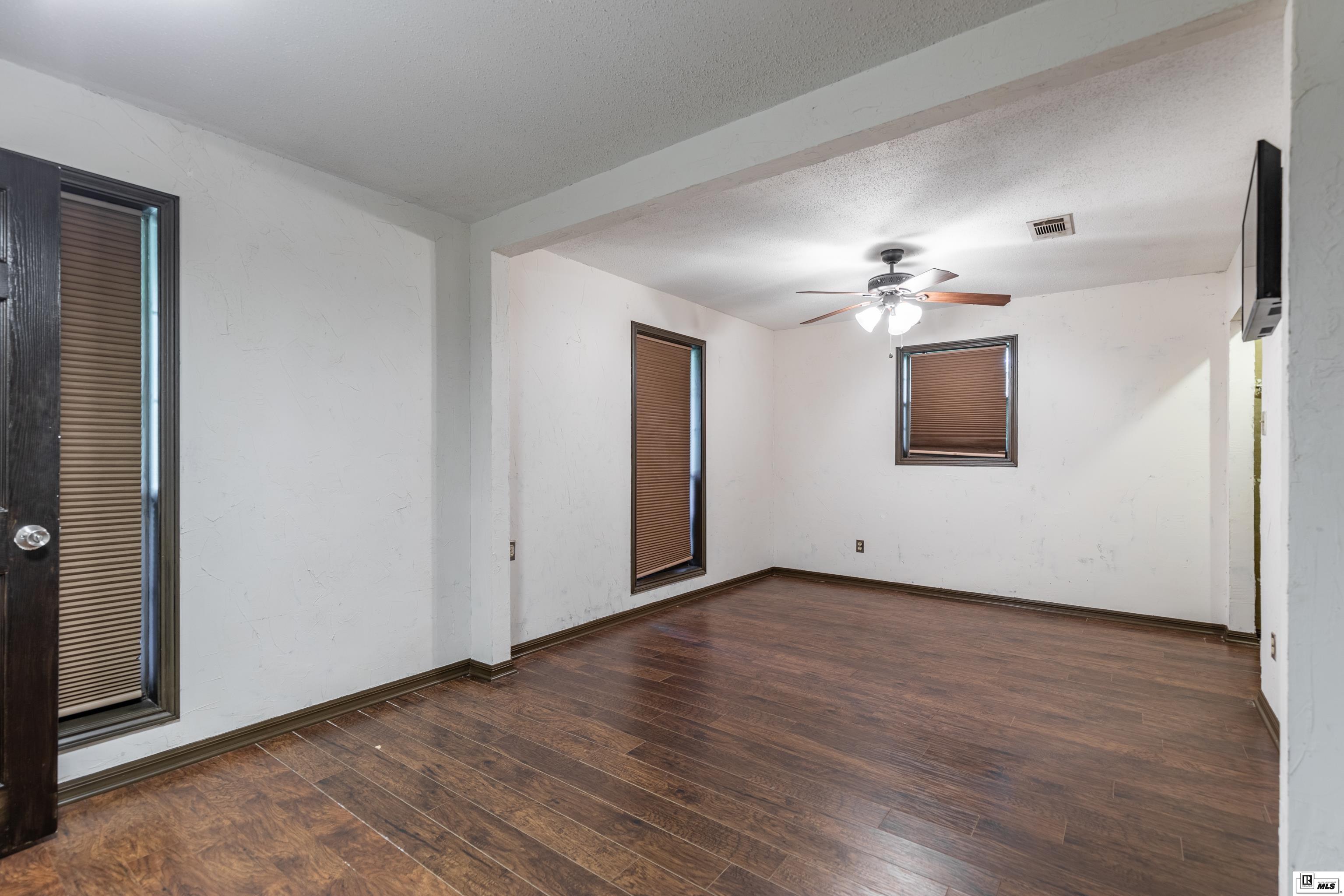 1483 Mitcham Orchard Road