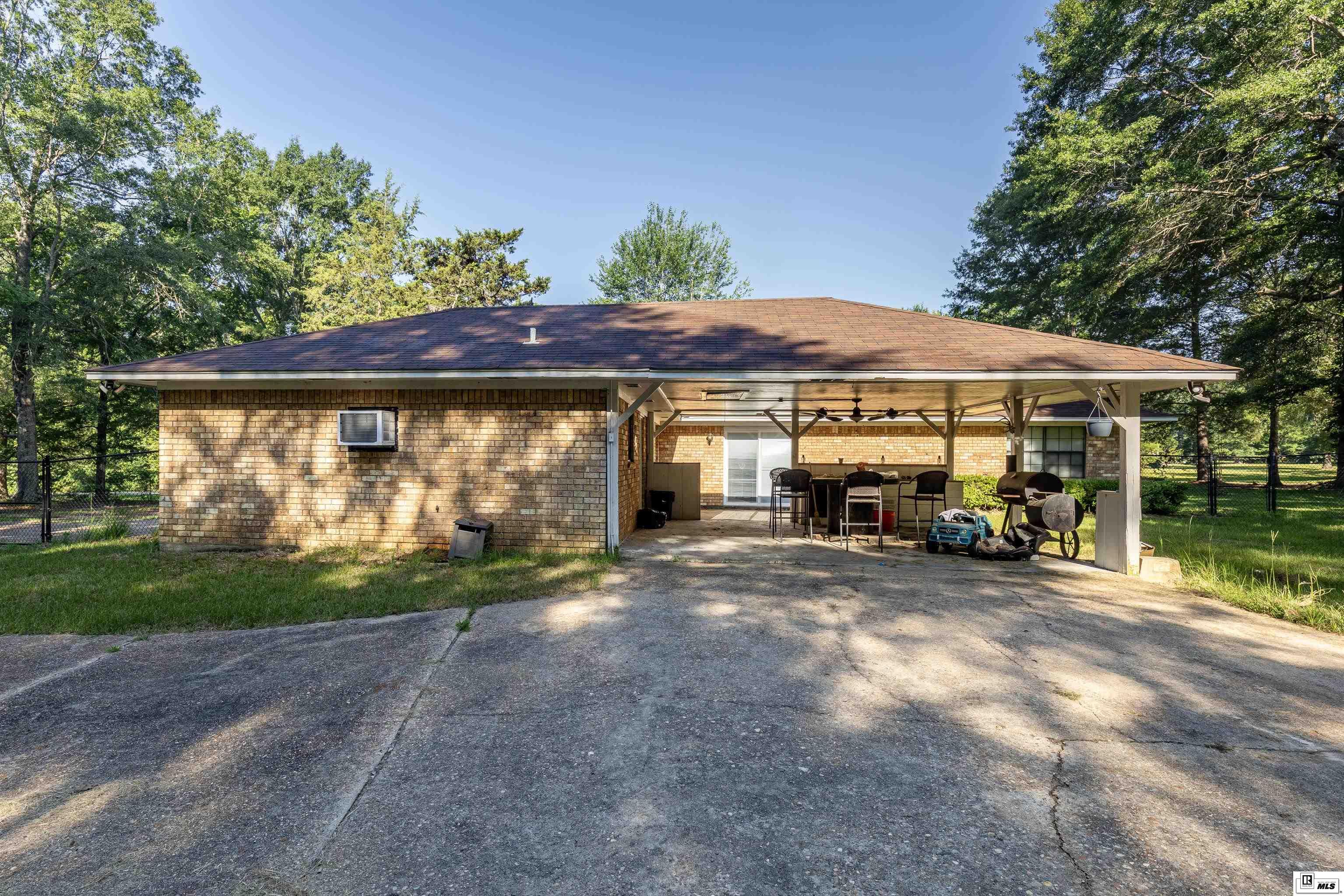 1483 Mitcham Orchard Road