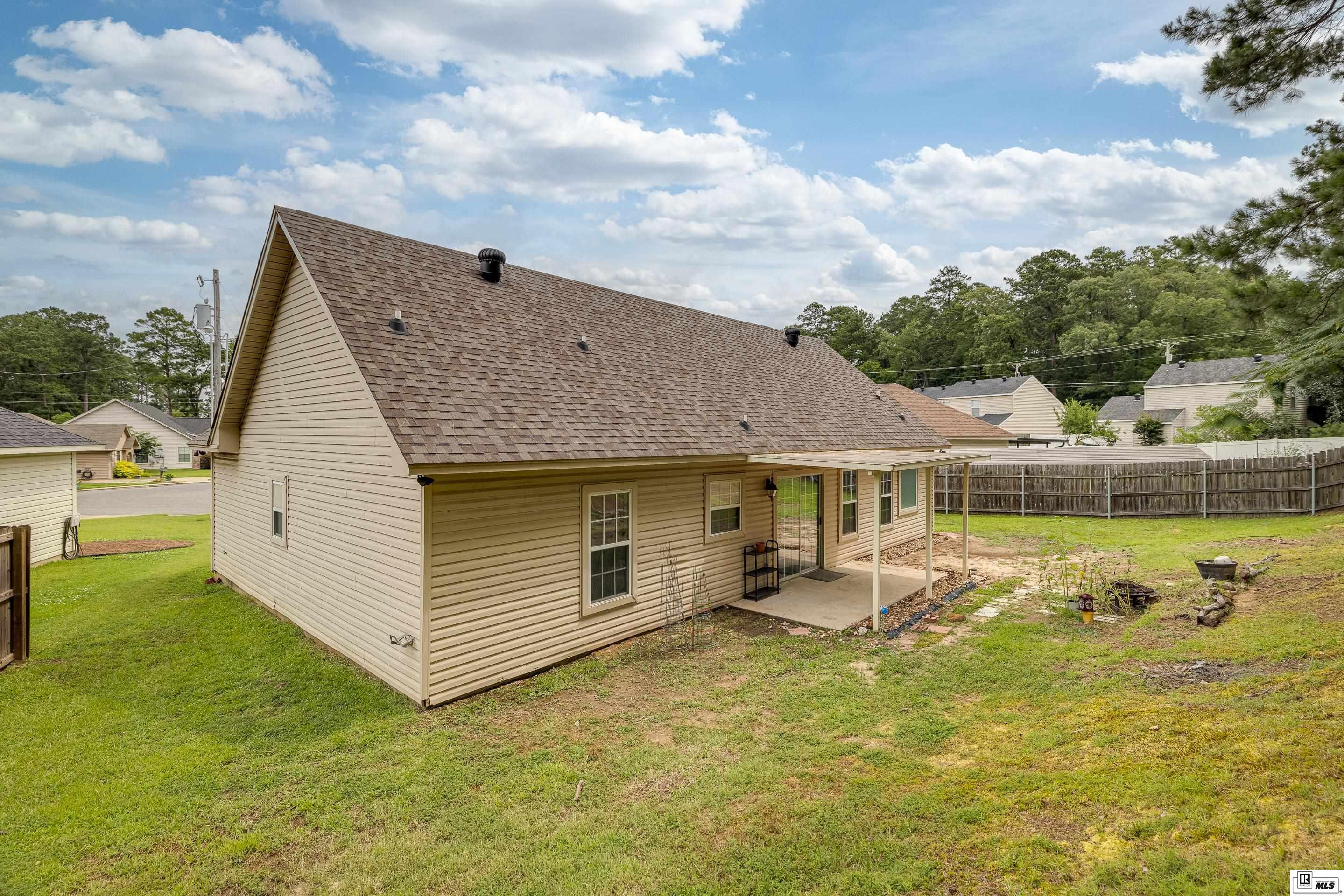 113 Arbor Cove Circle