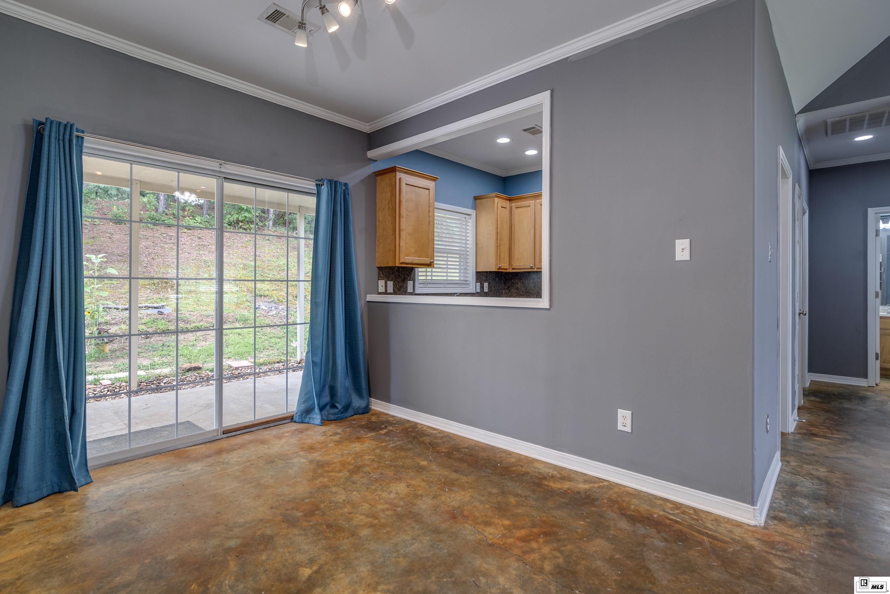 113 Arbor Cove Circle