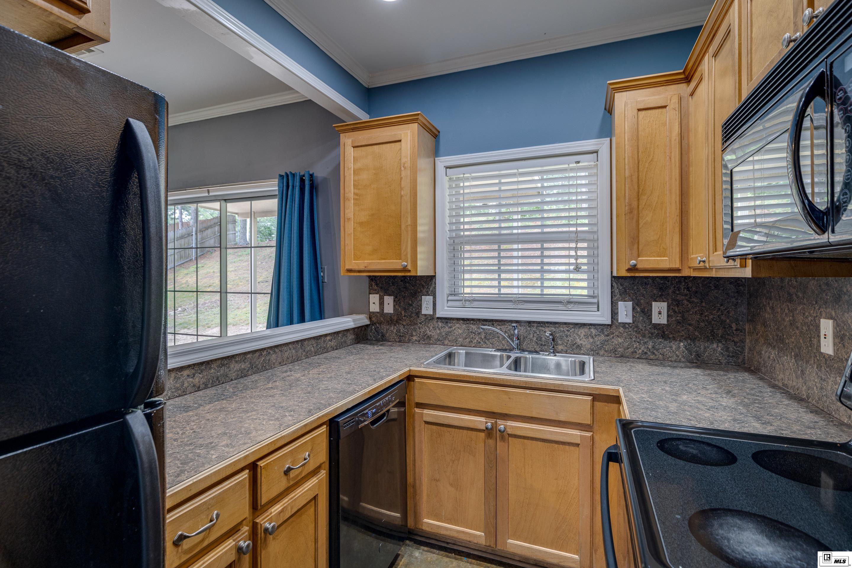 113 Arbor Cove Circle