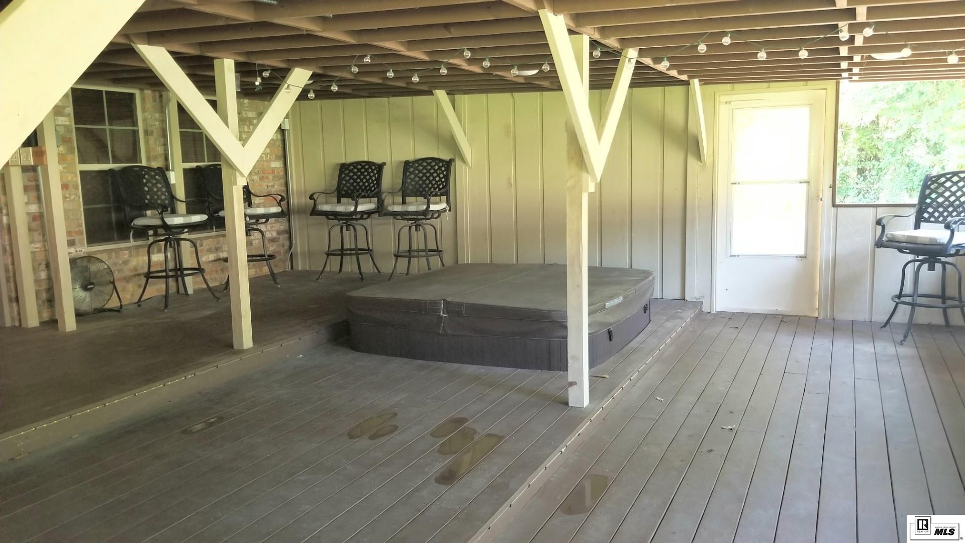 326 Hedge Hill Cove