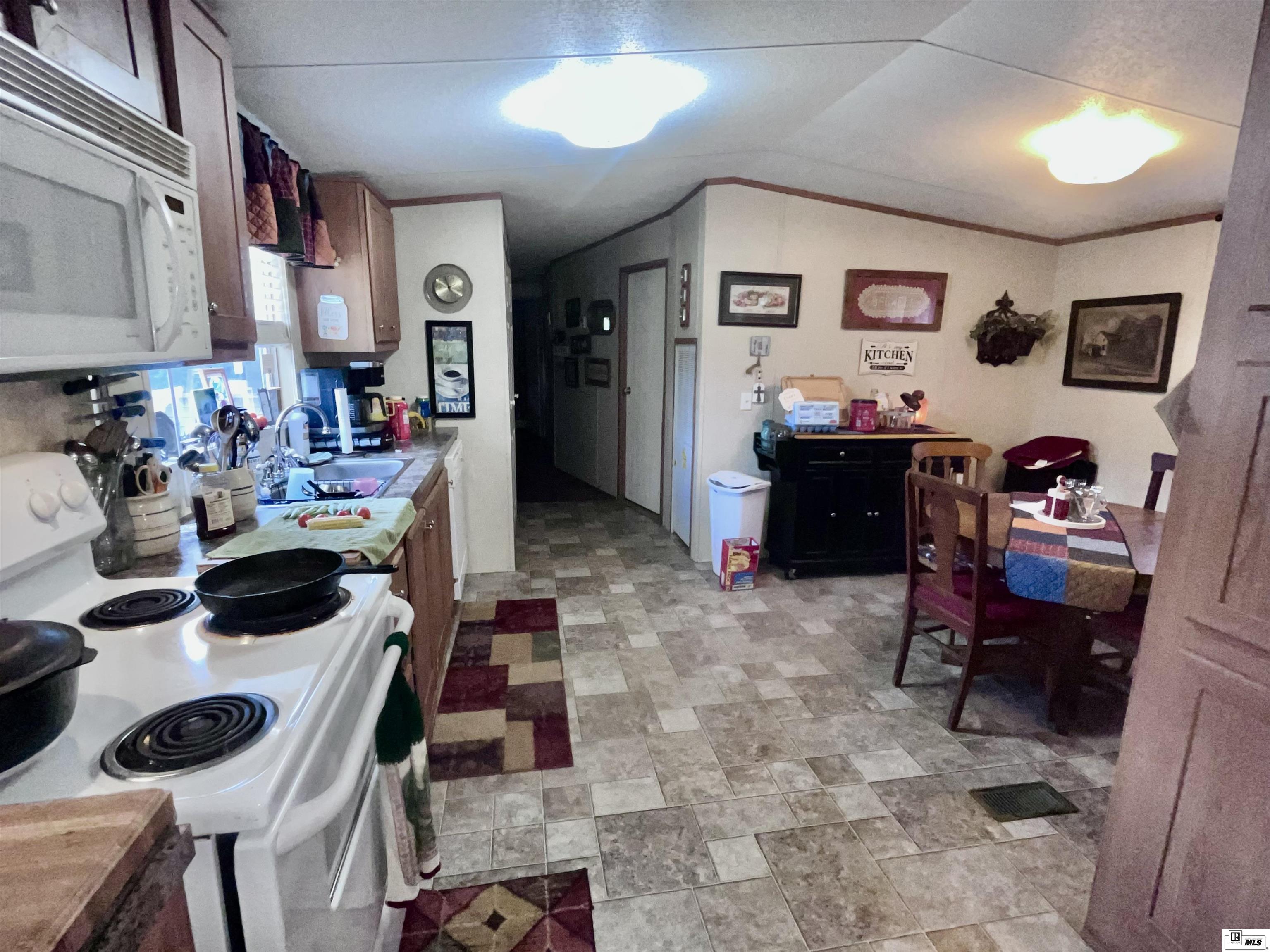 786,784 Fuller Road