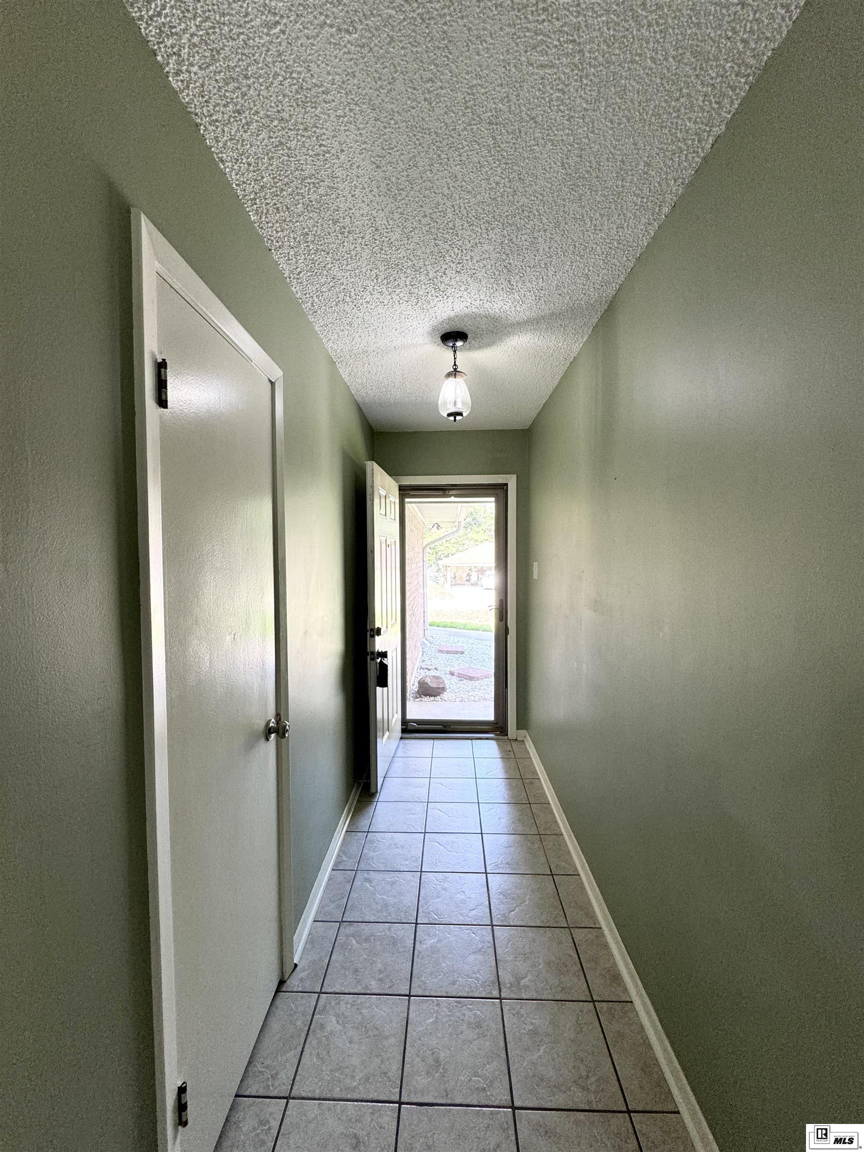 123 Northwood Circle