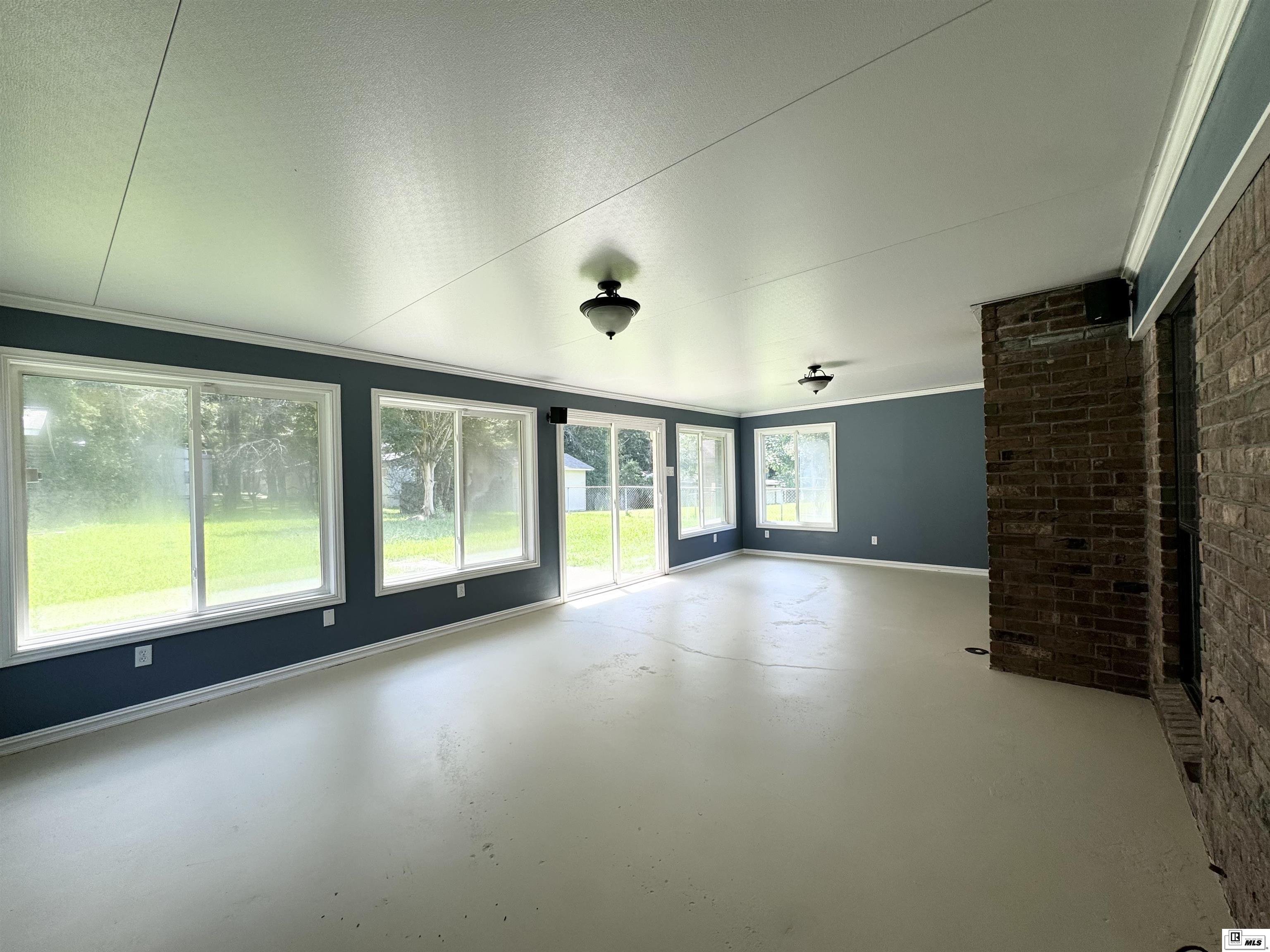 123 Northwood Circle