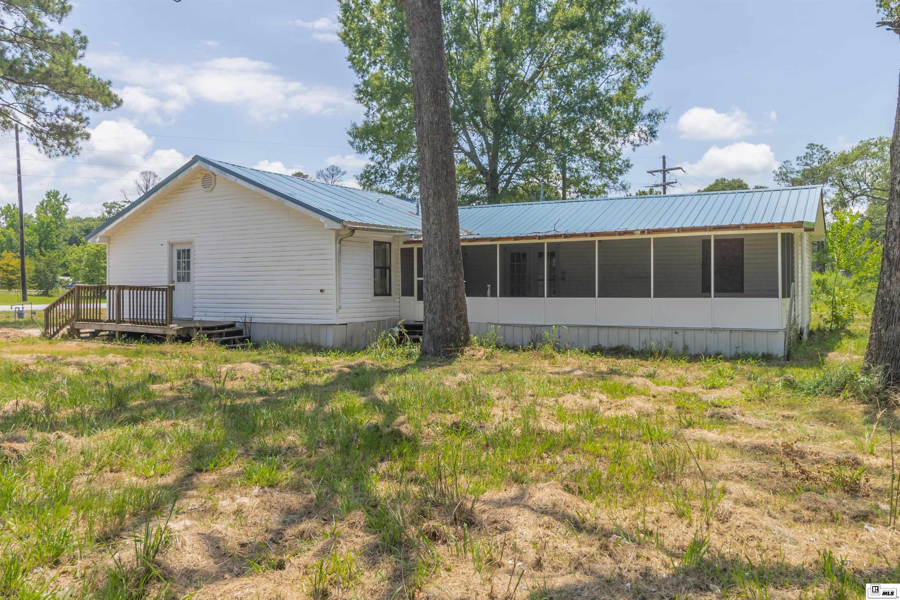 6045 Airport Road