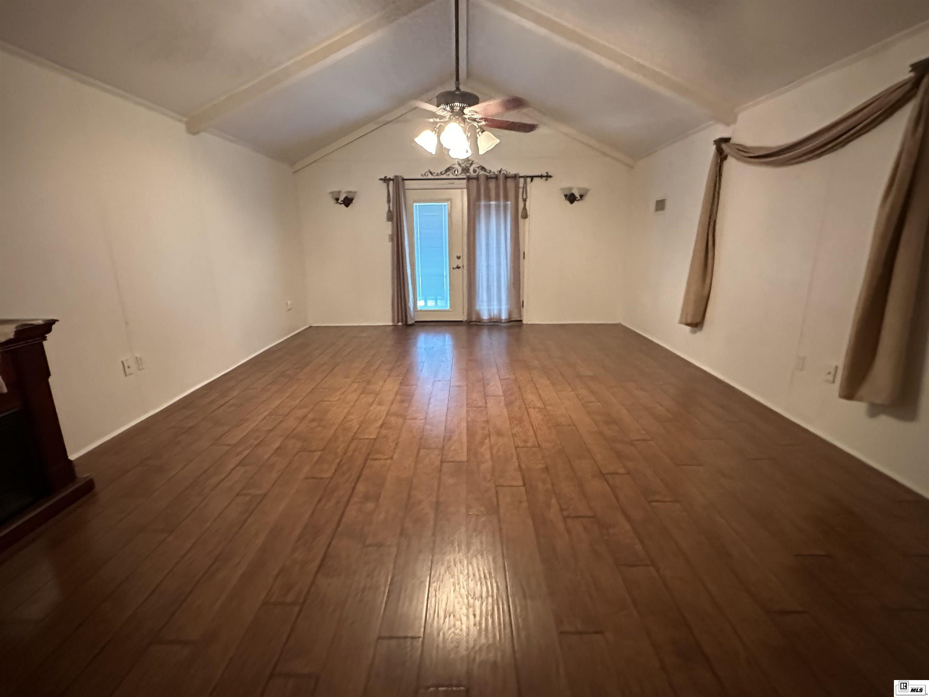 1371 Highway 618