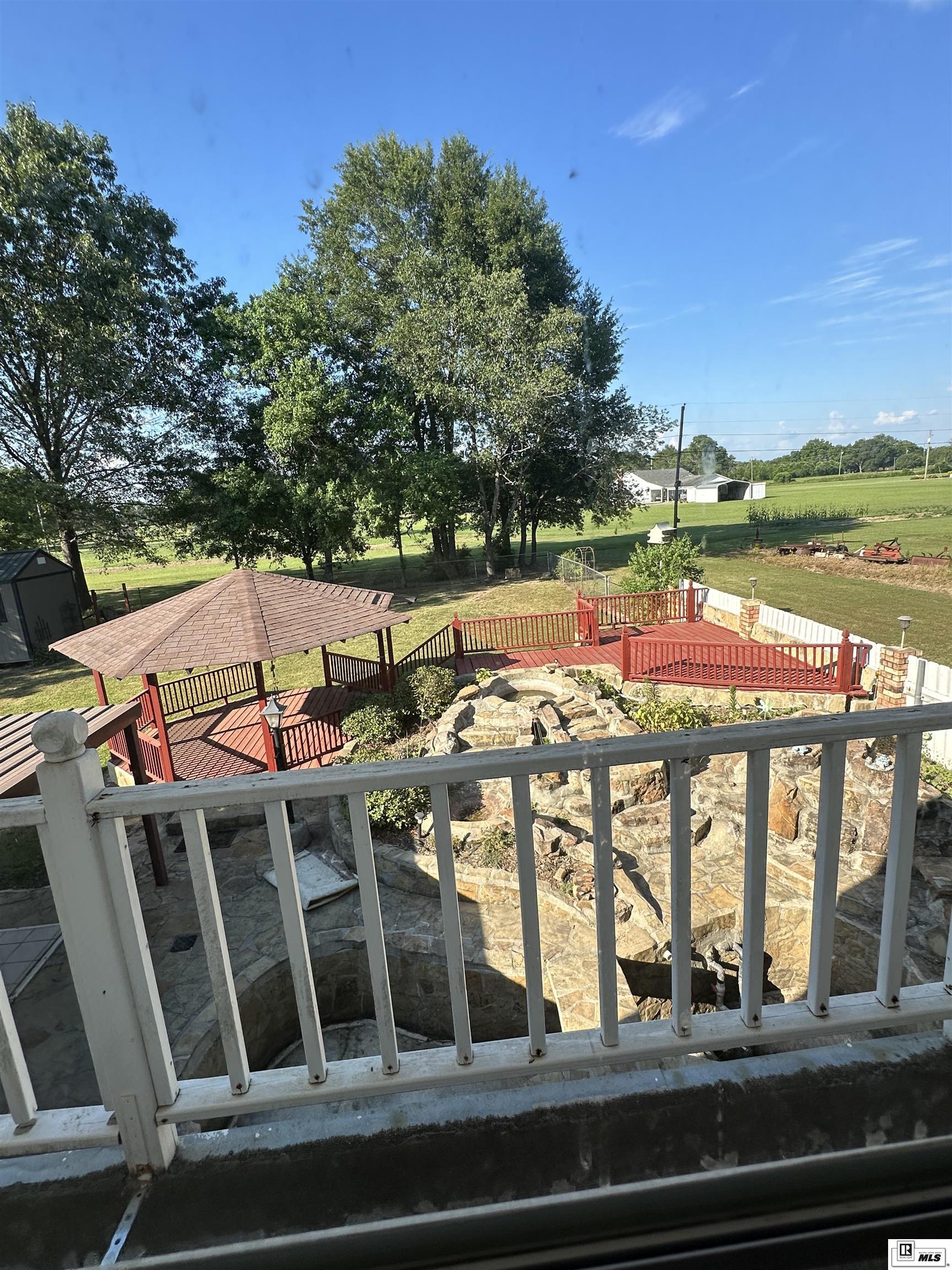 1371 Highway 618