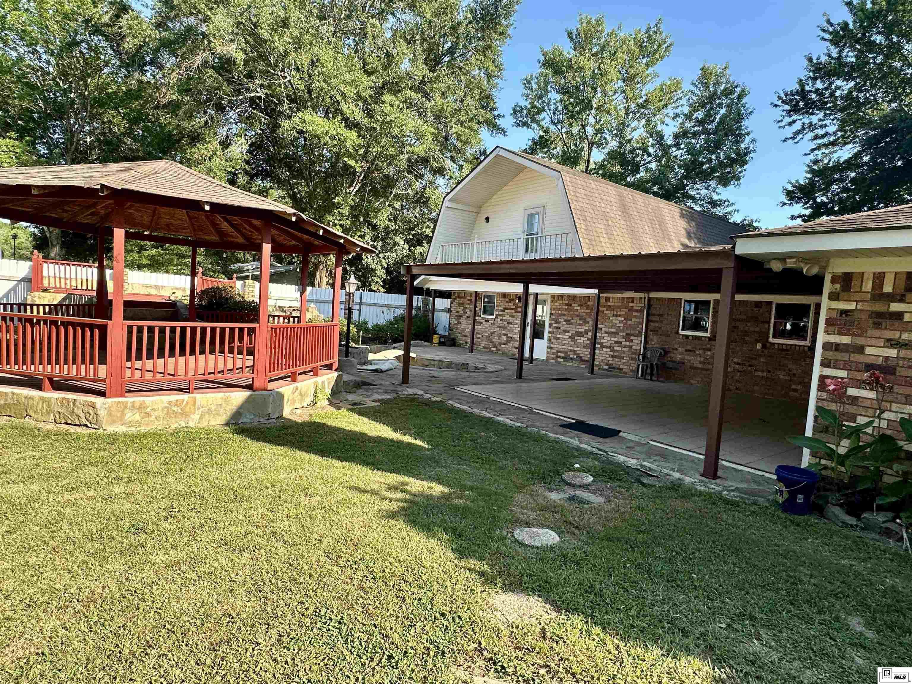 1371 Highway 618