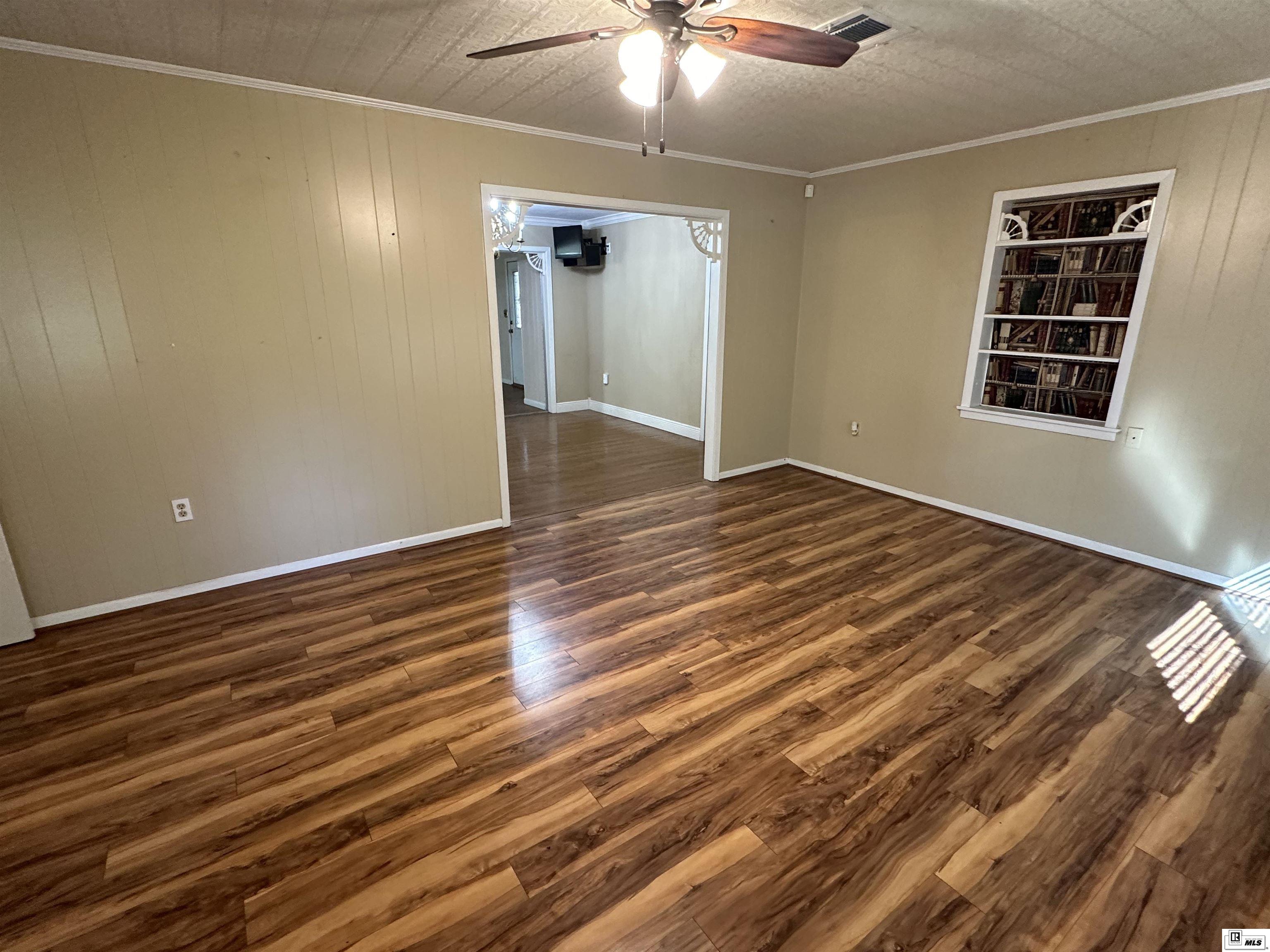 1371 Highway 618
