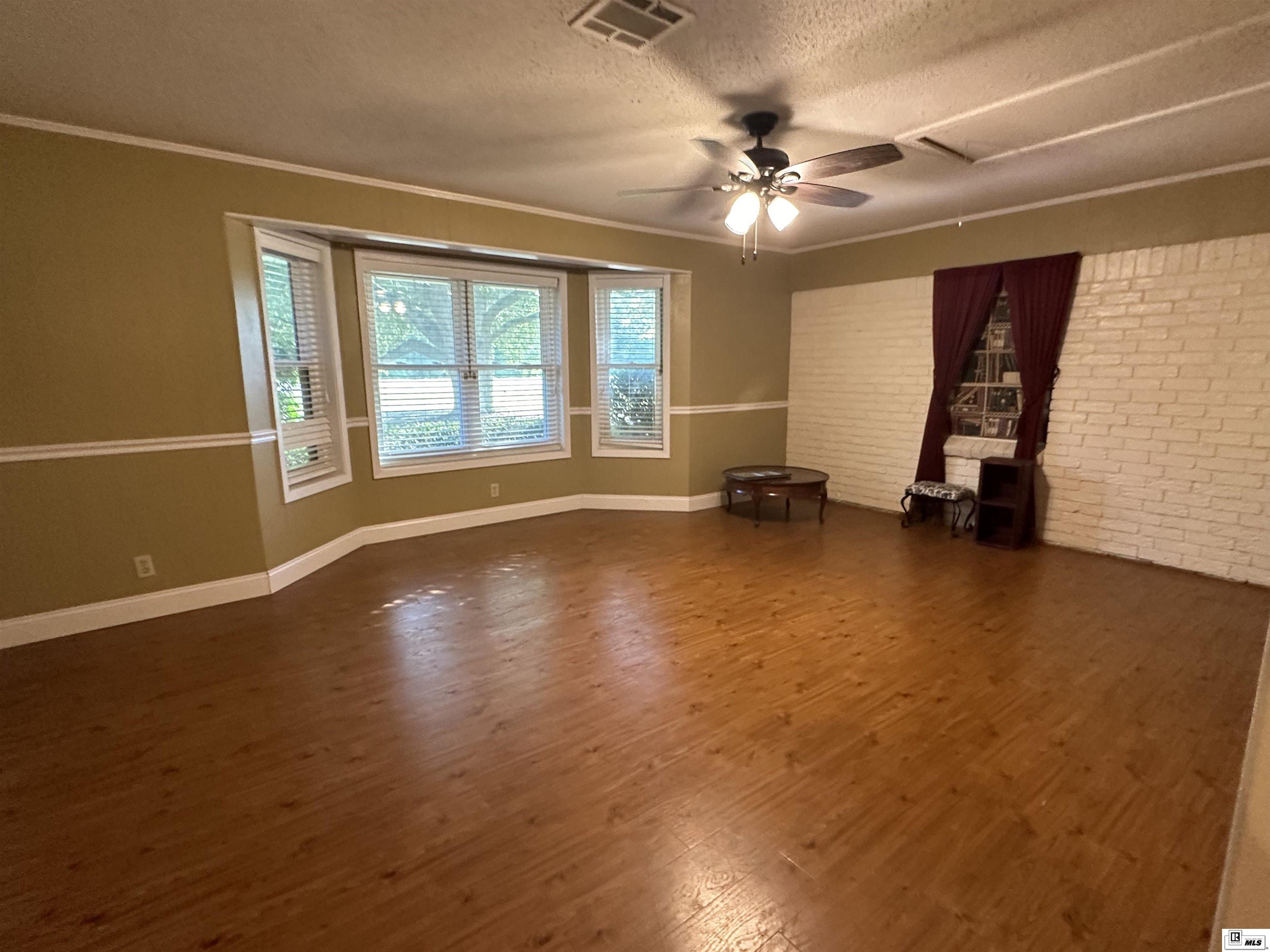 1371 Highway 618
