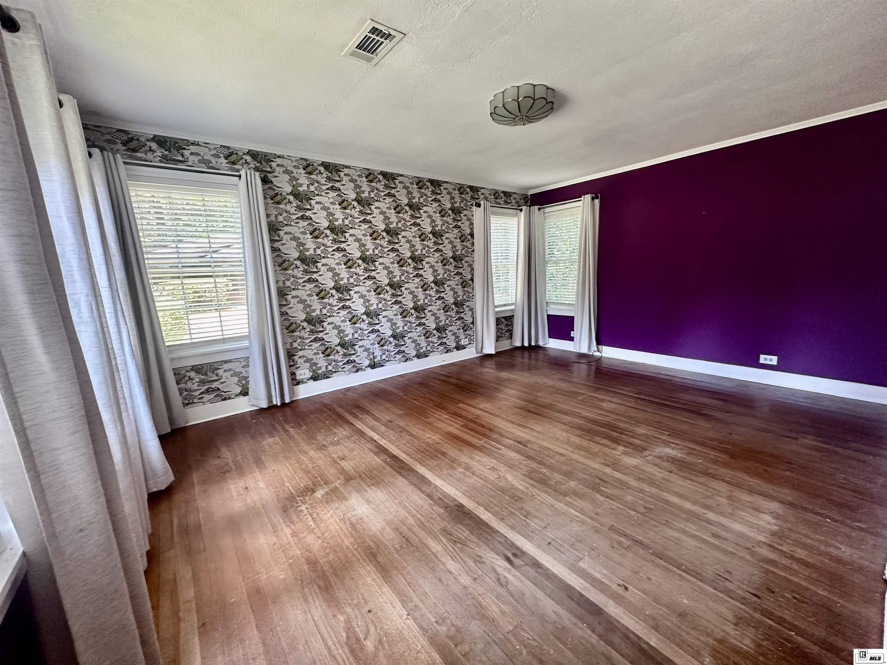 121 Pinecrest Drive