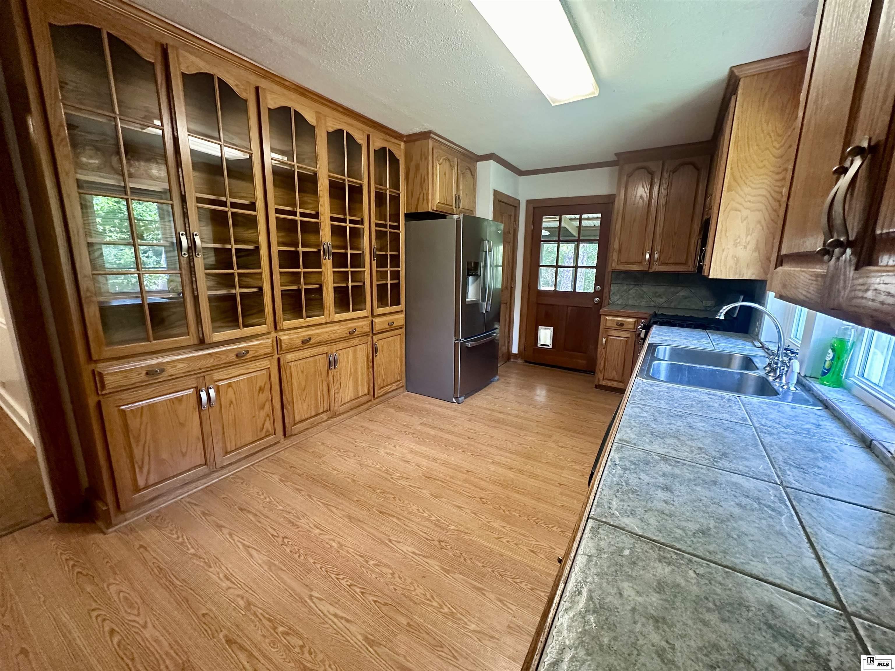 121 Pinecrest Drive