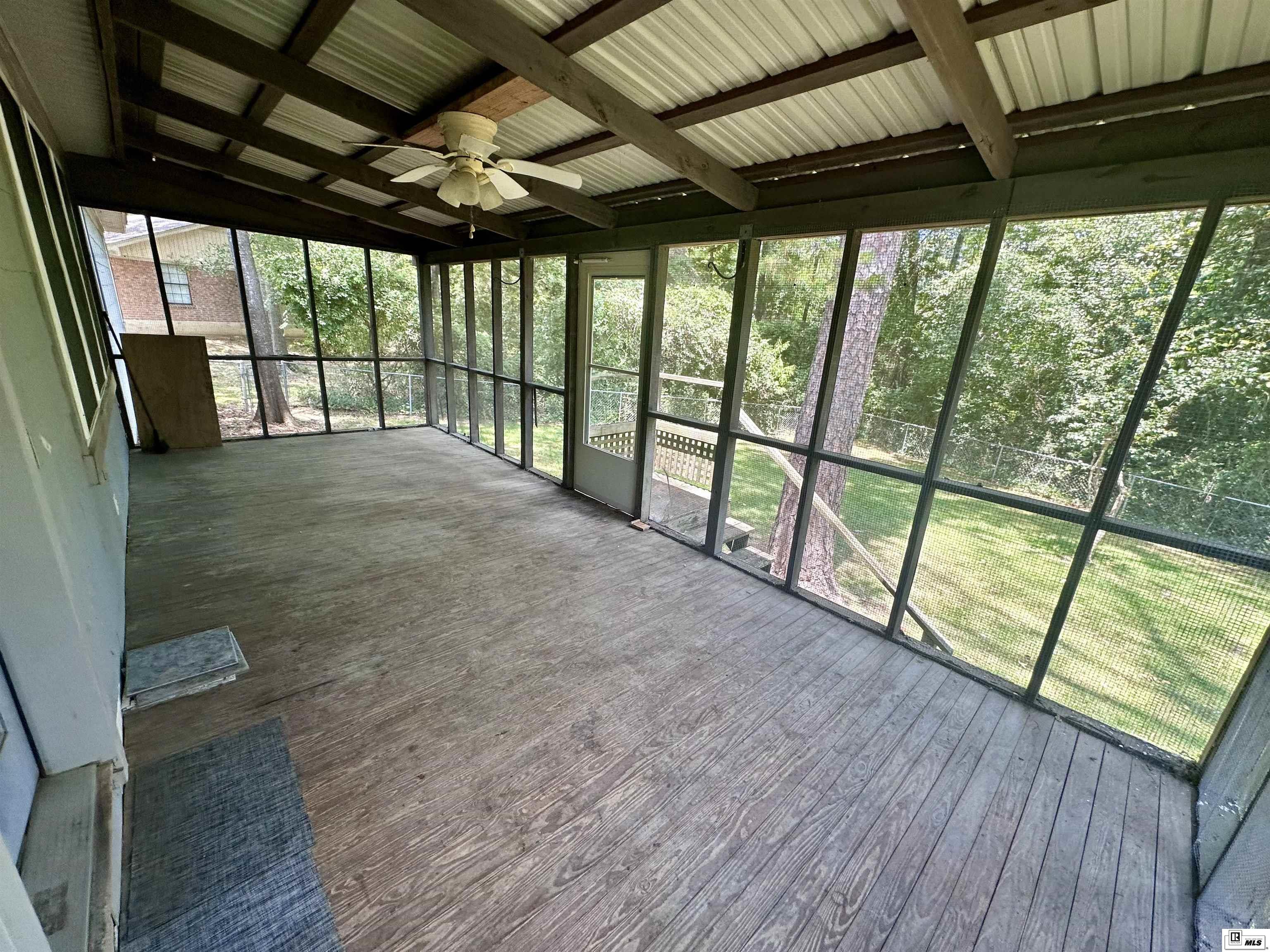 121 Pinecrest Drive