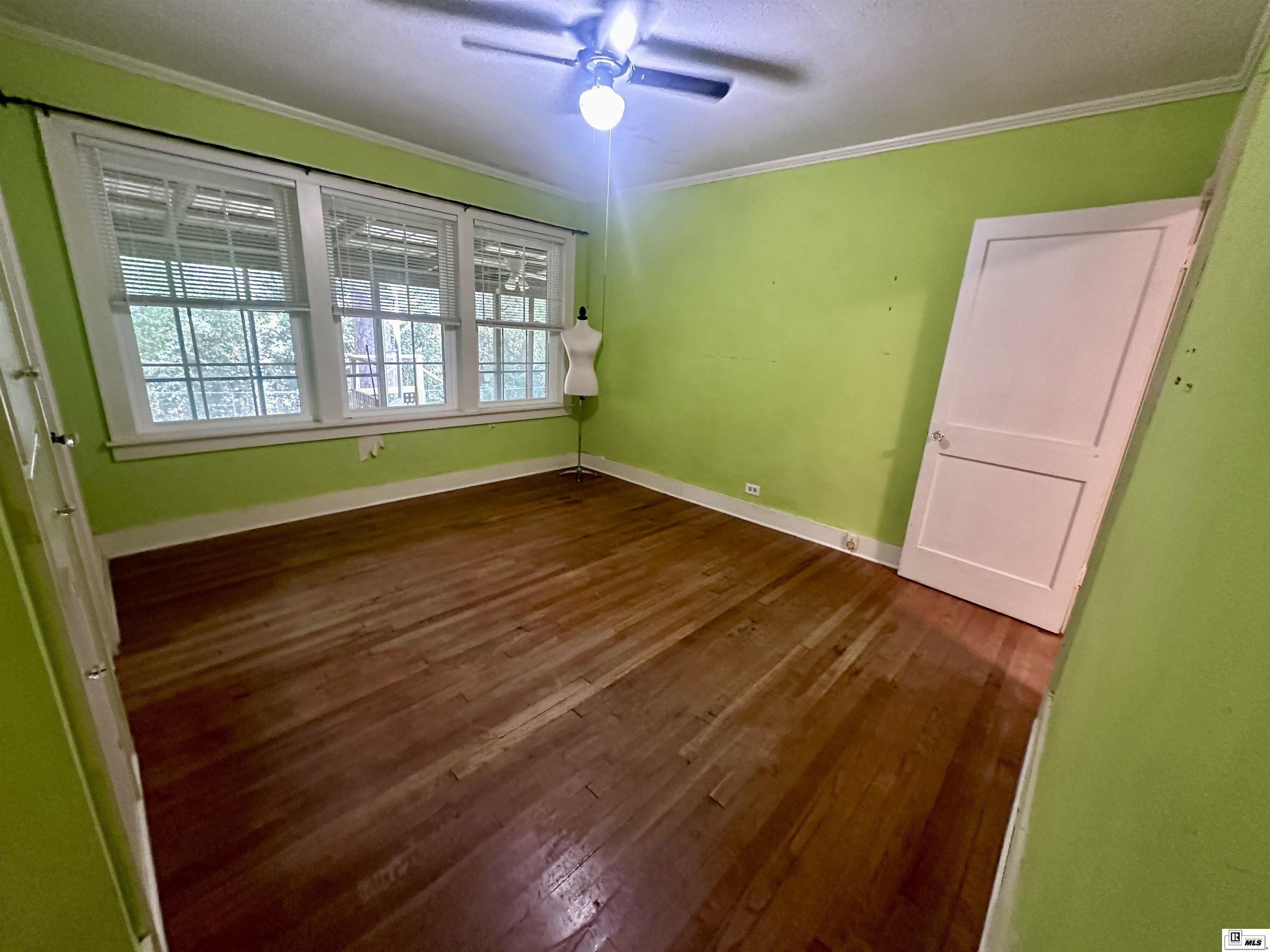 121 Pinecrest Drive