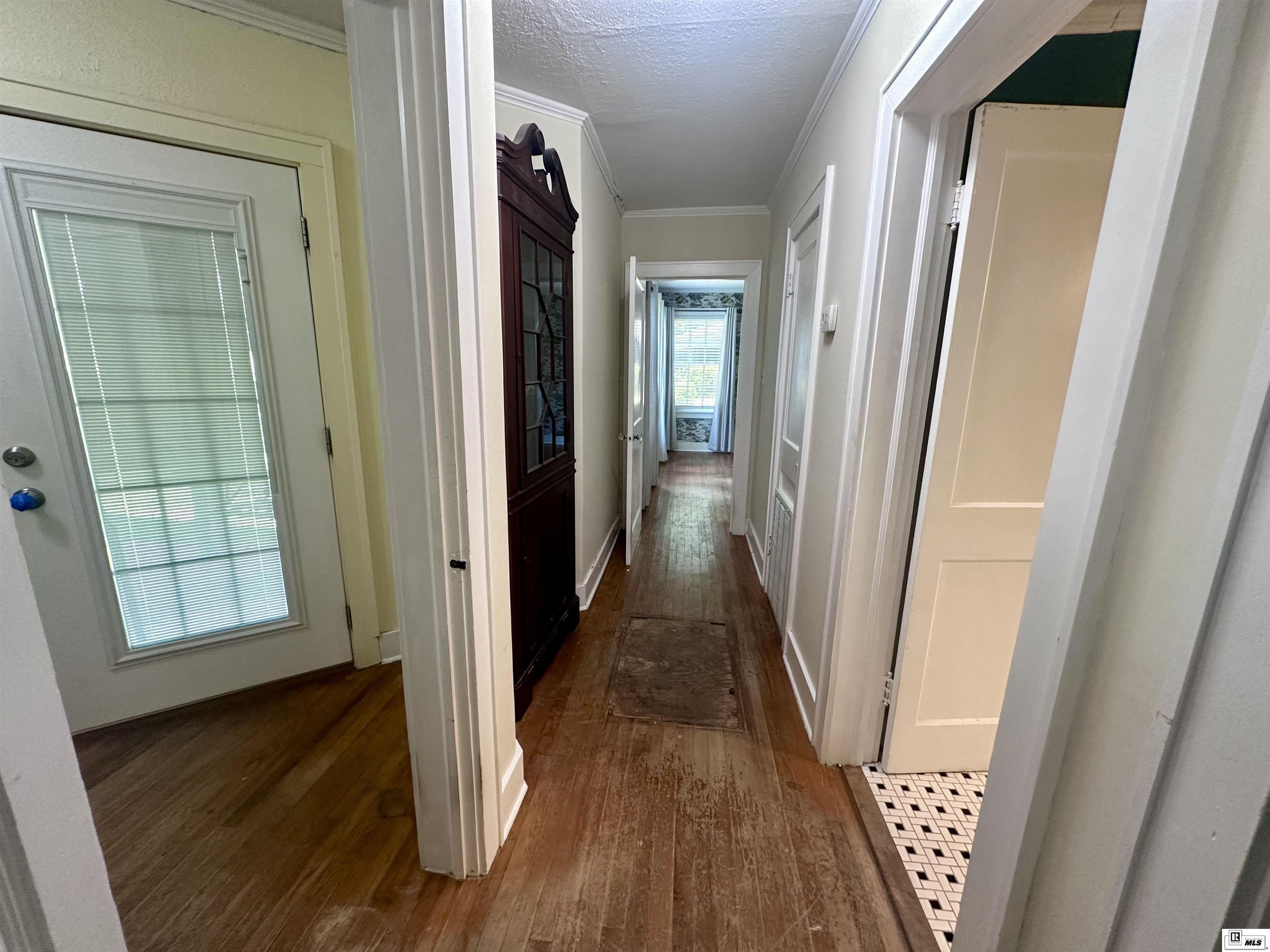 121 Pinecrest Drive