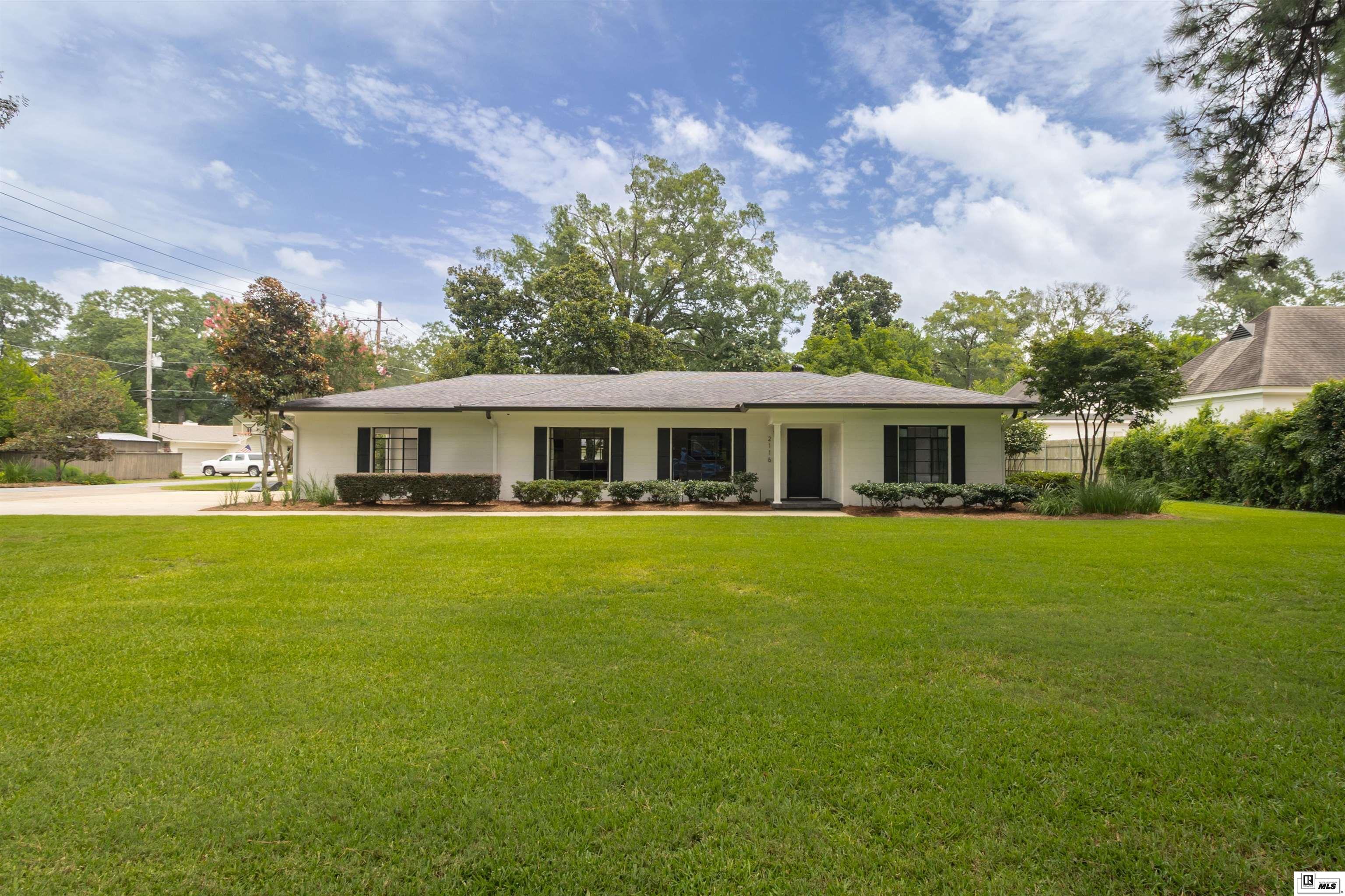 2116 Island Drive