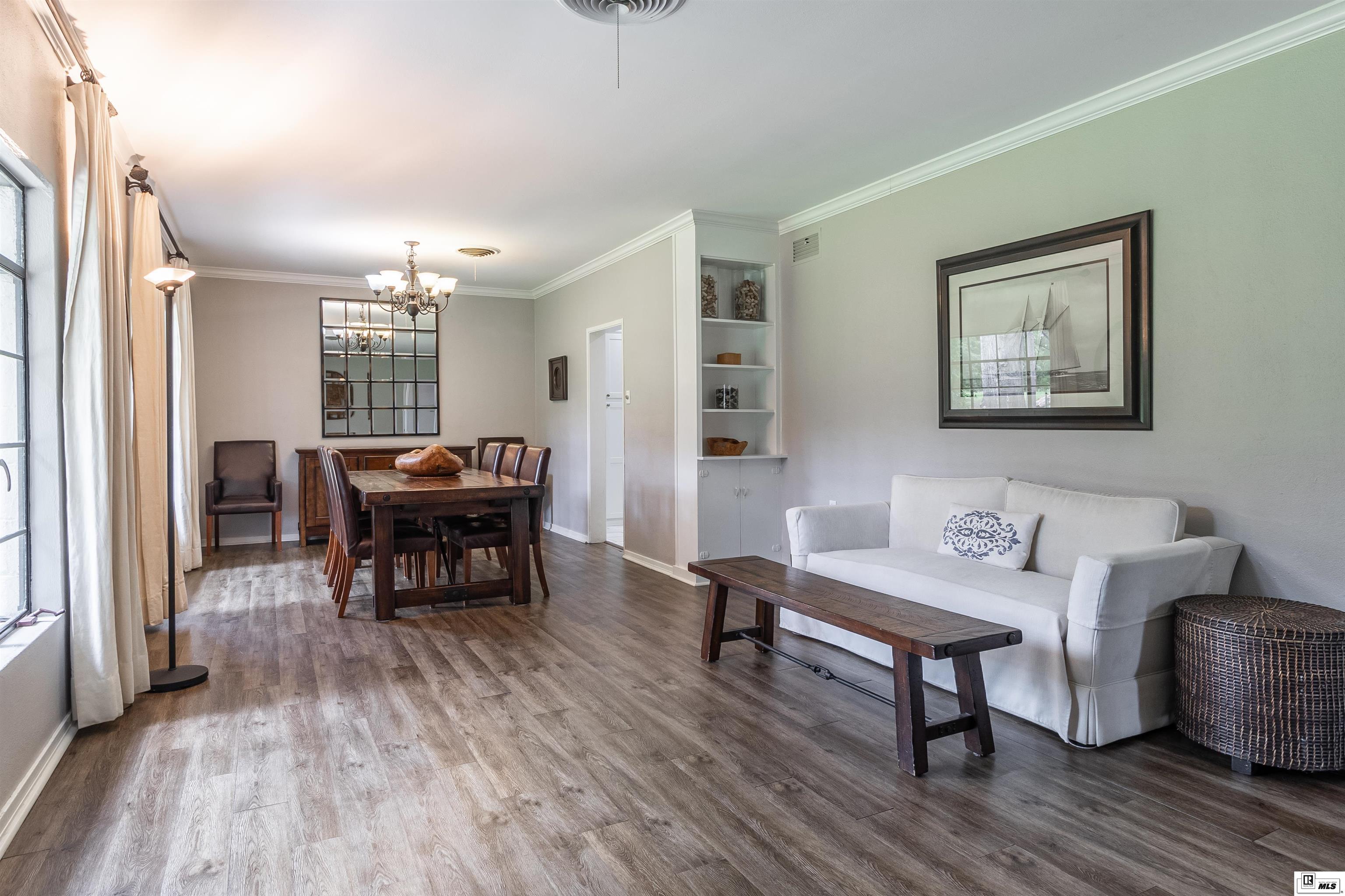 2116 Island Drive
