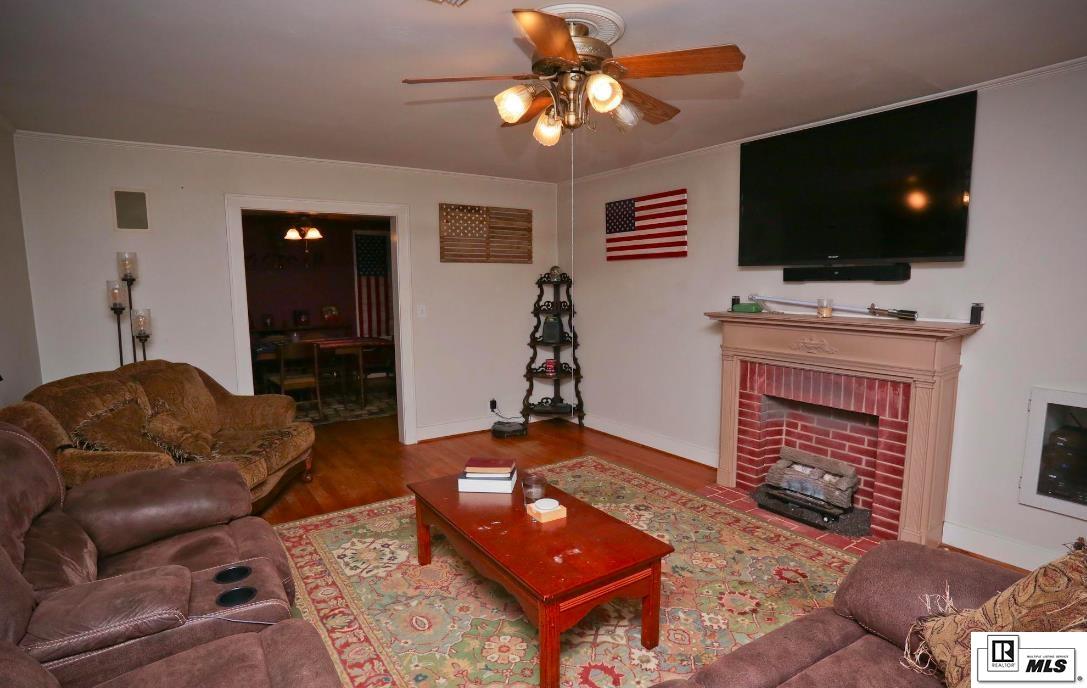 1147 Hayhouse Road
