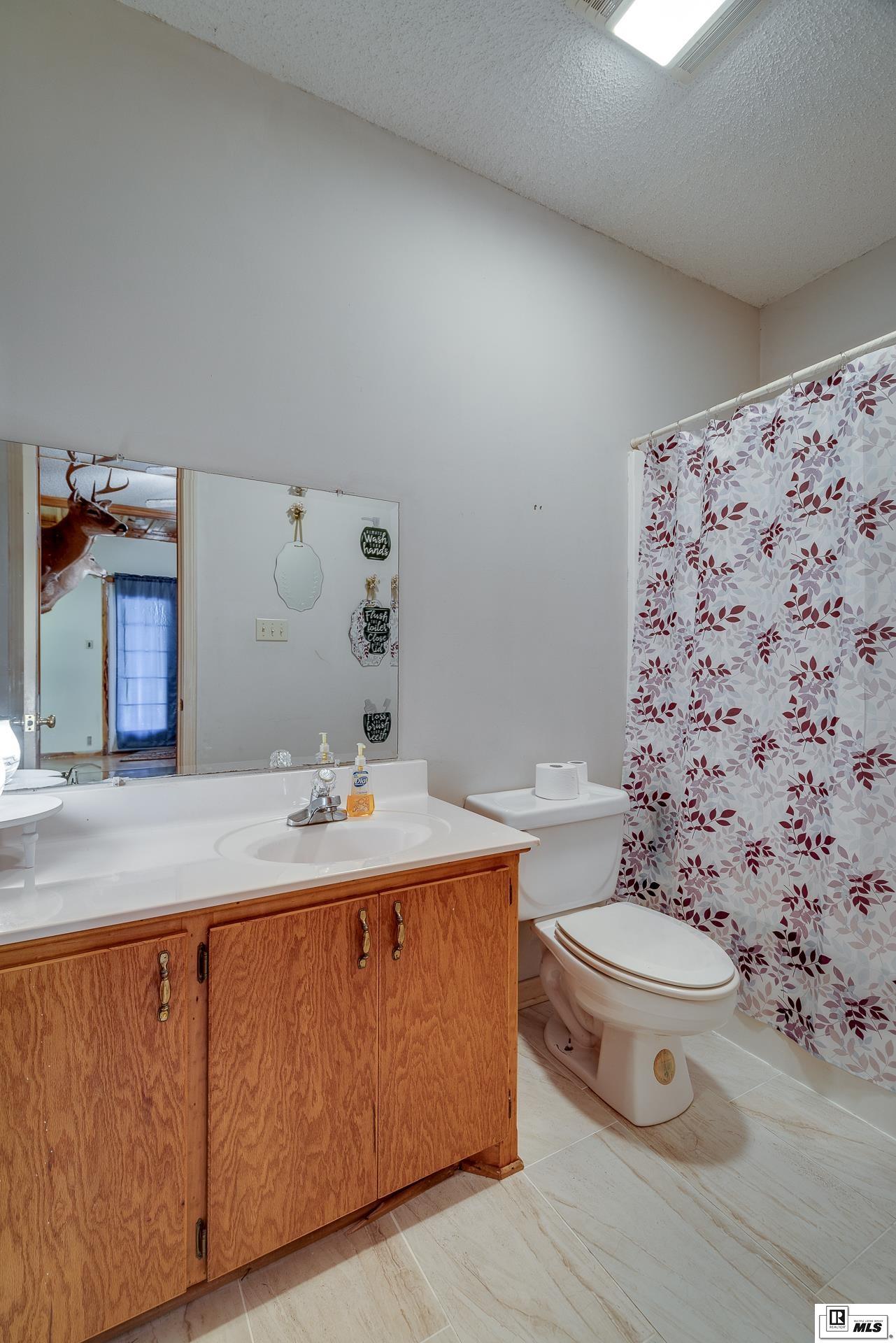 1316 Leckie Road