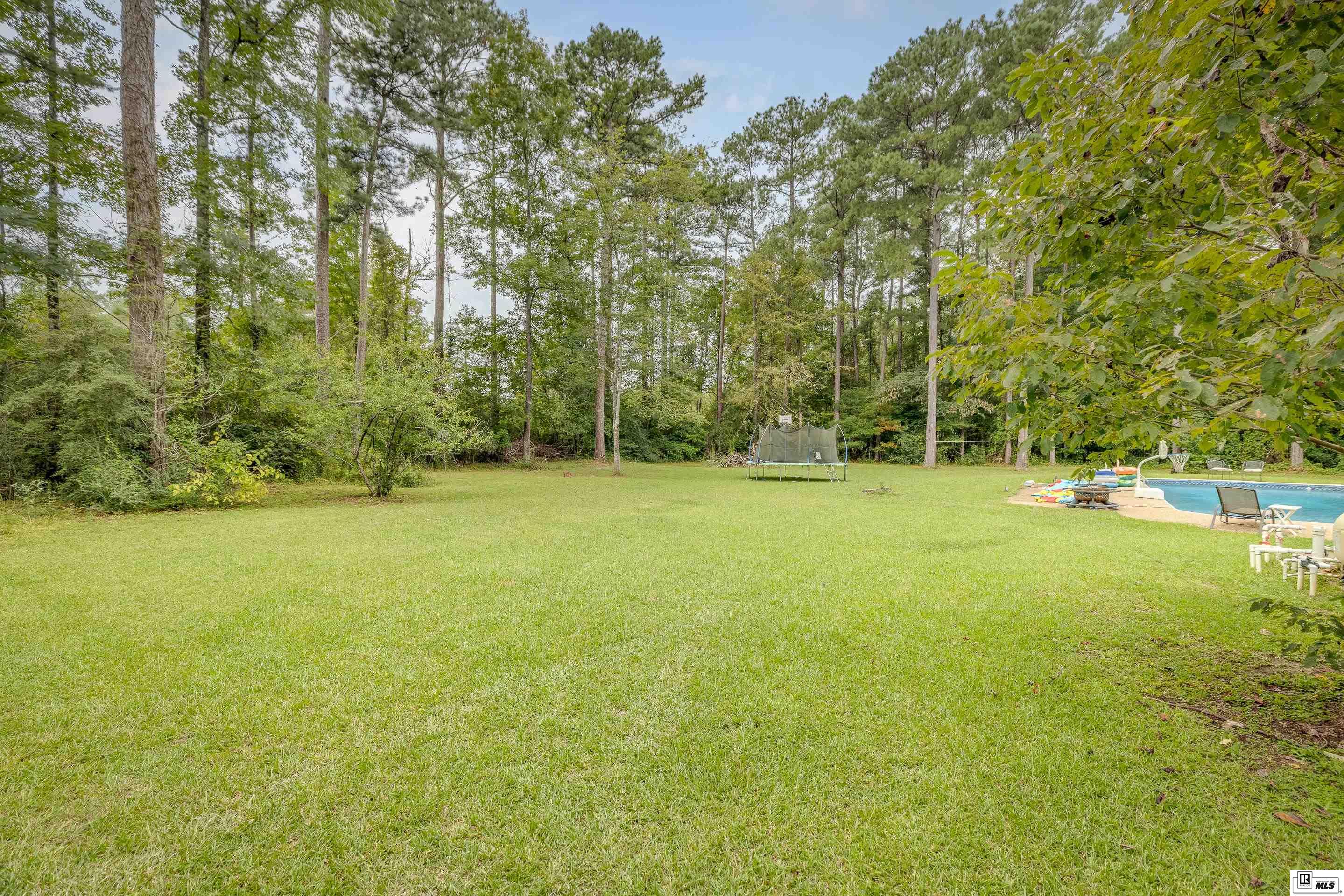1316 Leckie Road