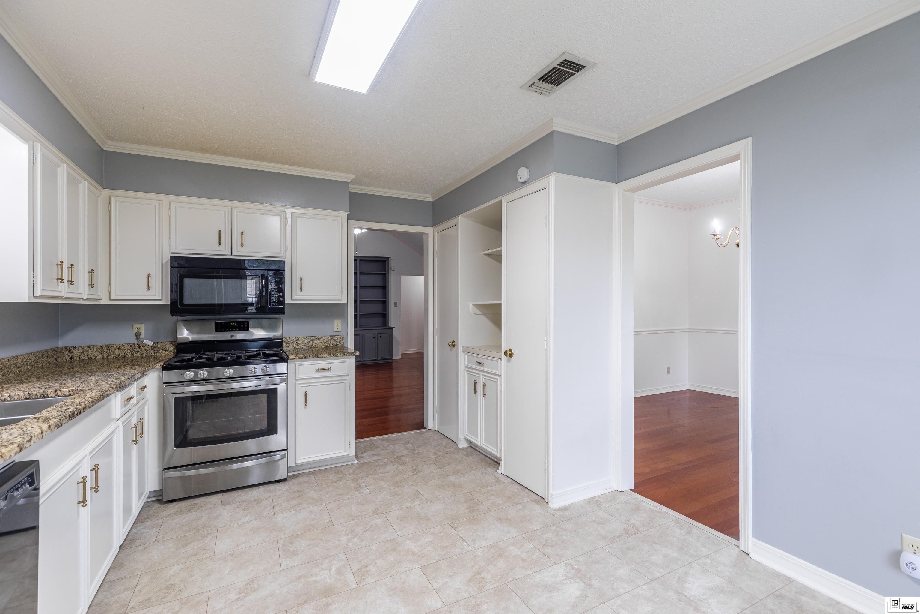 601 Zephyr Lane