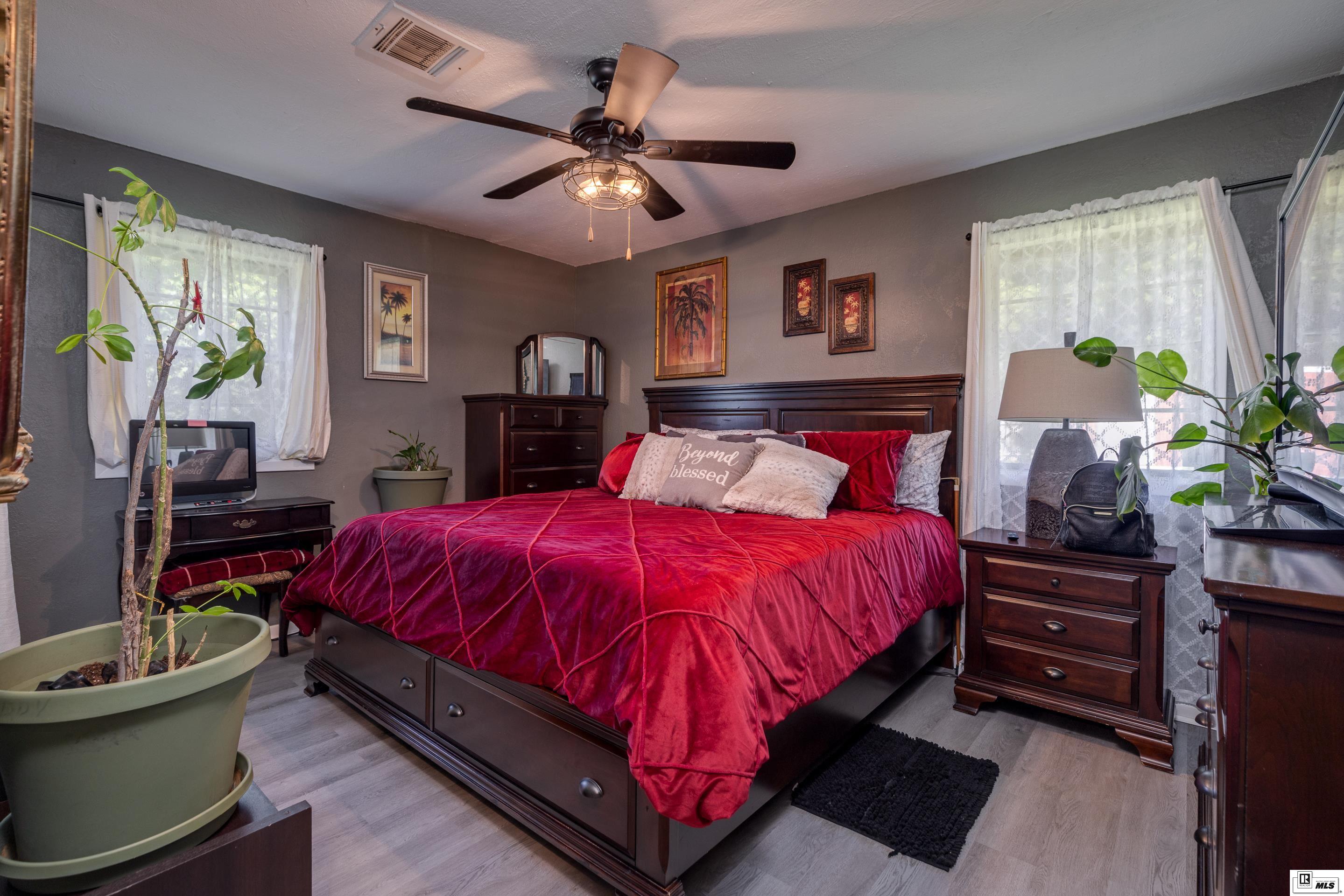 9477 Linden Drive