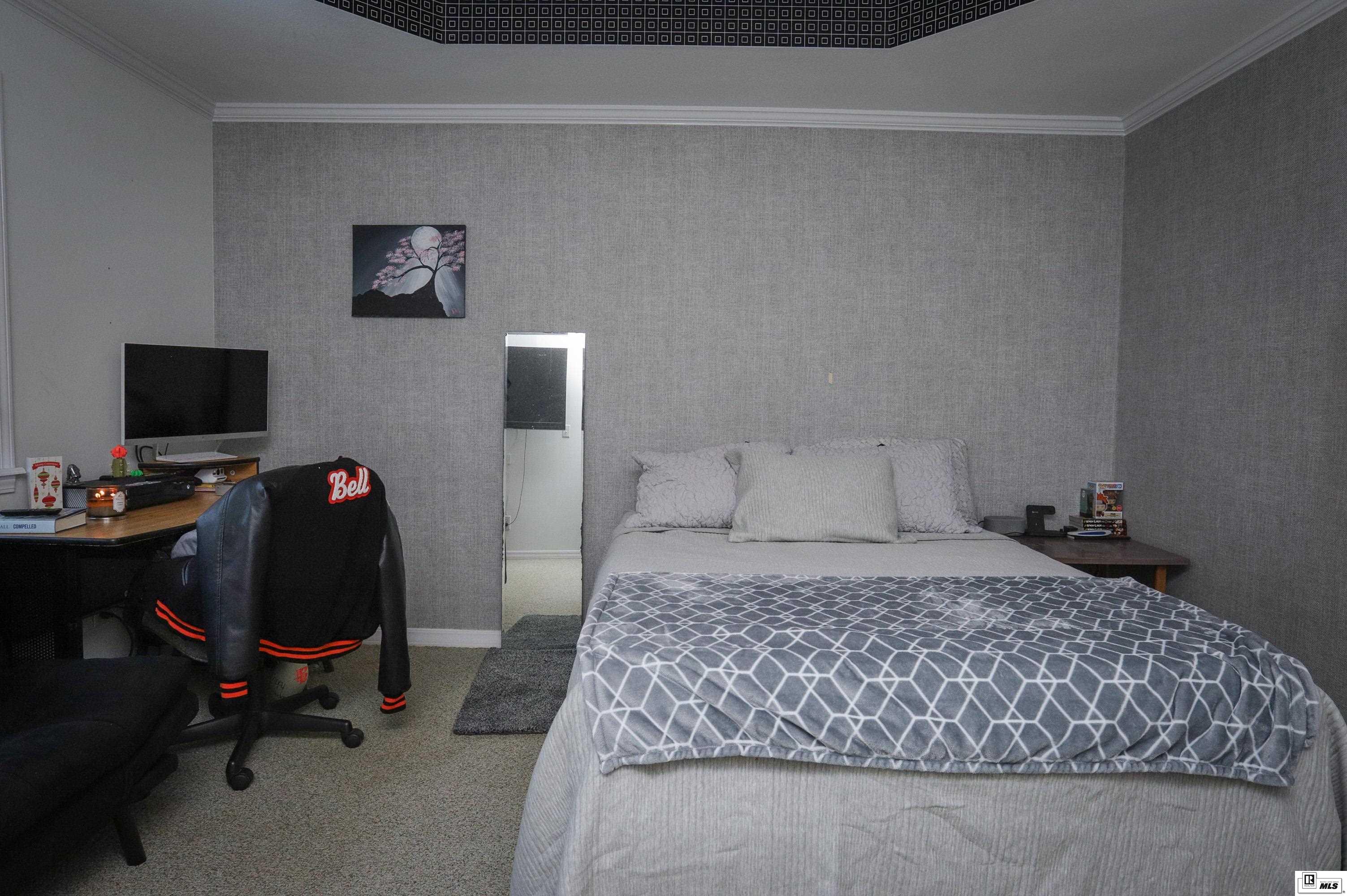 1180 Holland Drive