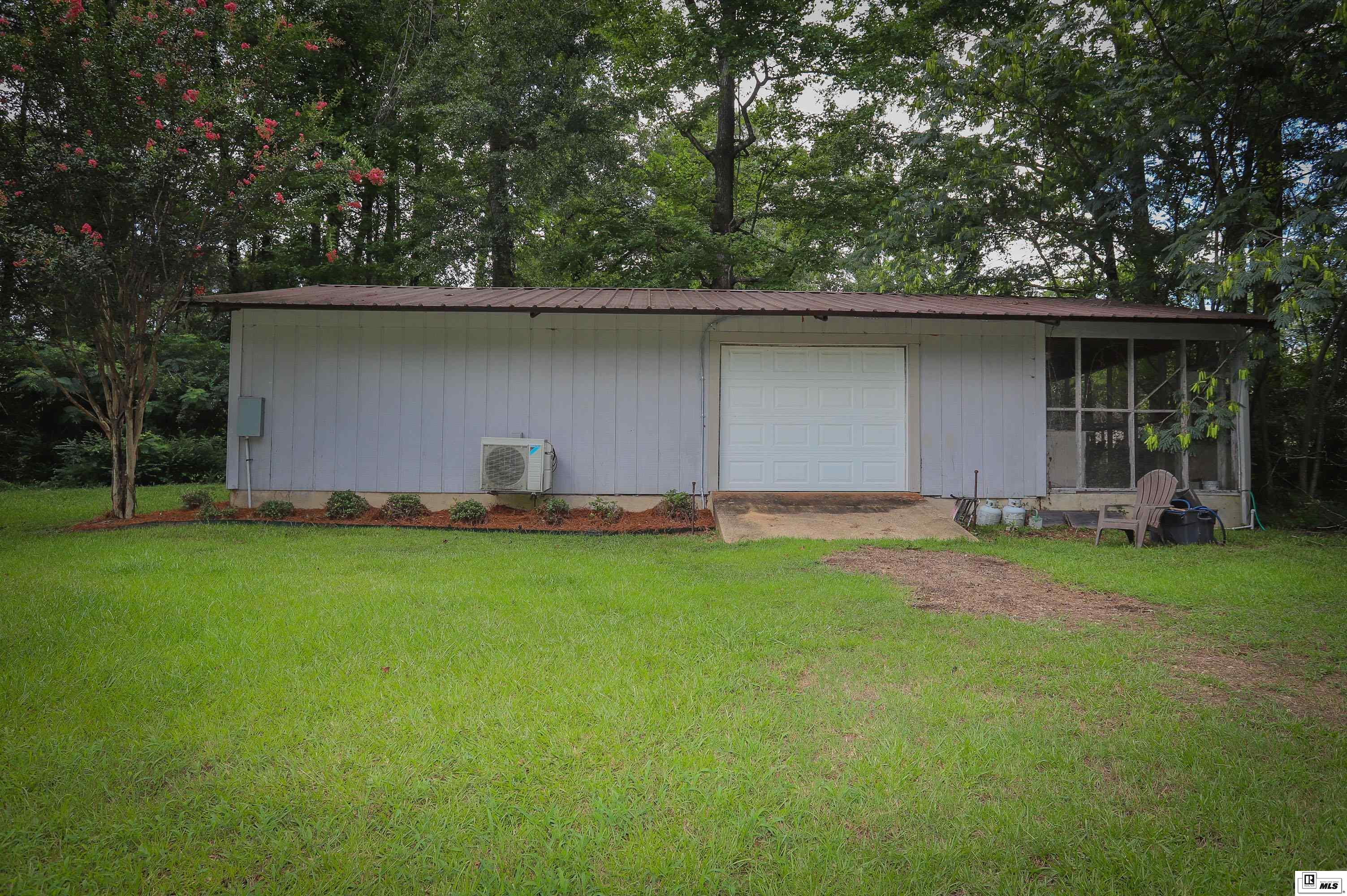 1180 Holland Drive