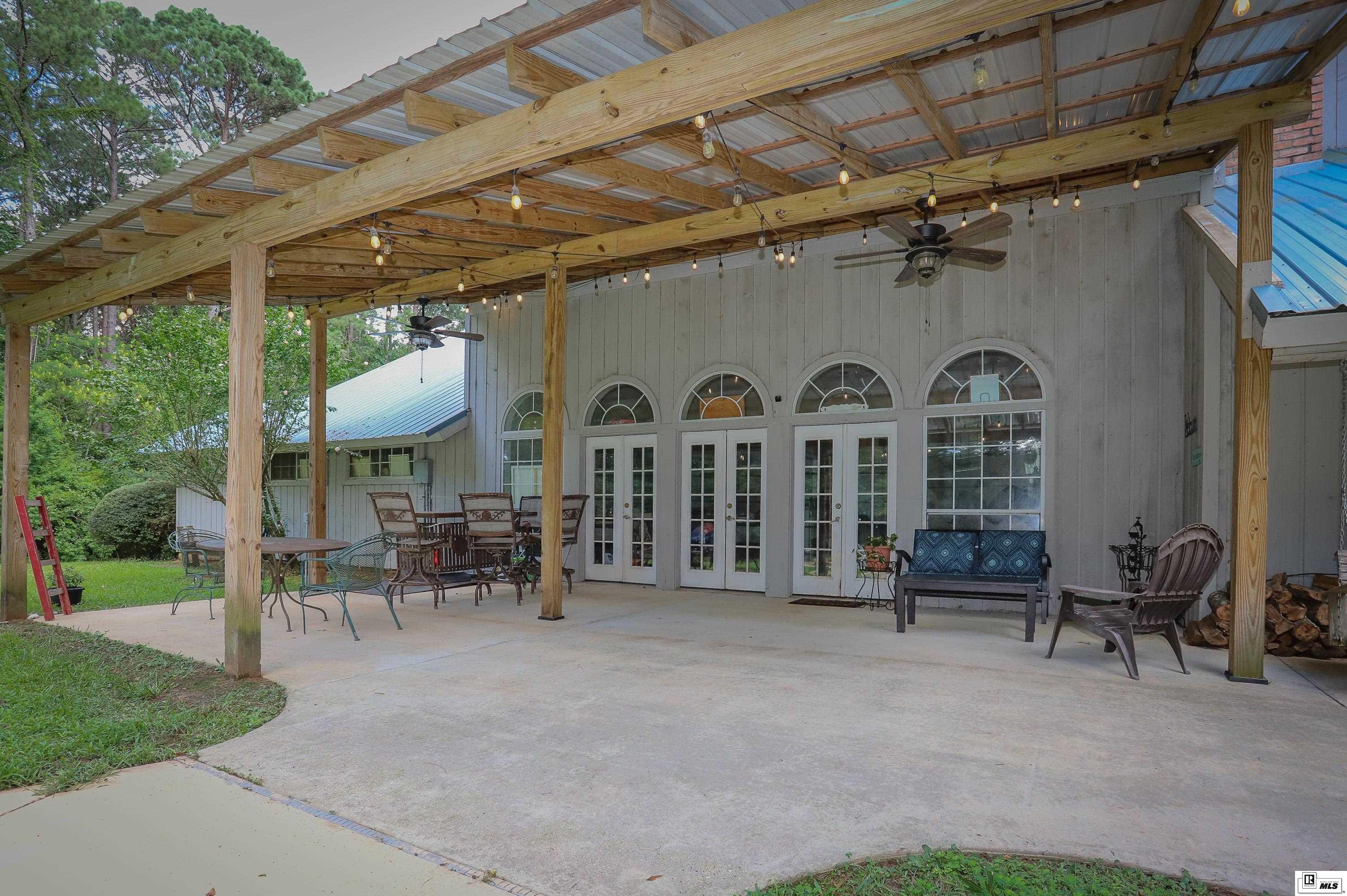 1180 Holland Drive