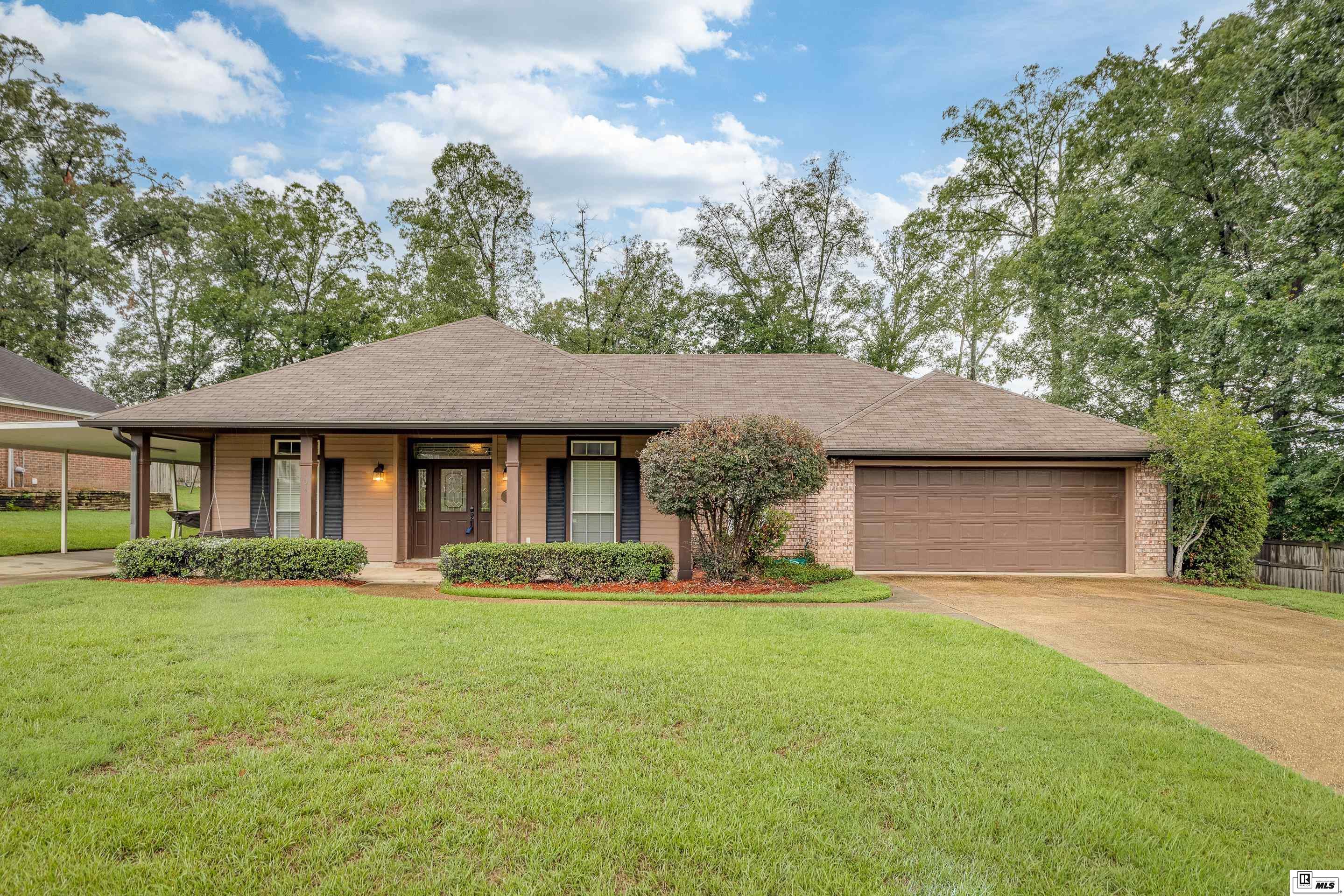 104 Pin Oak Drive