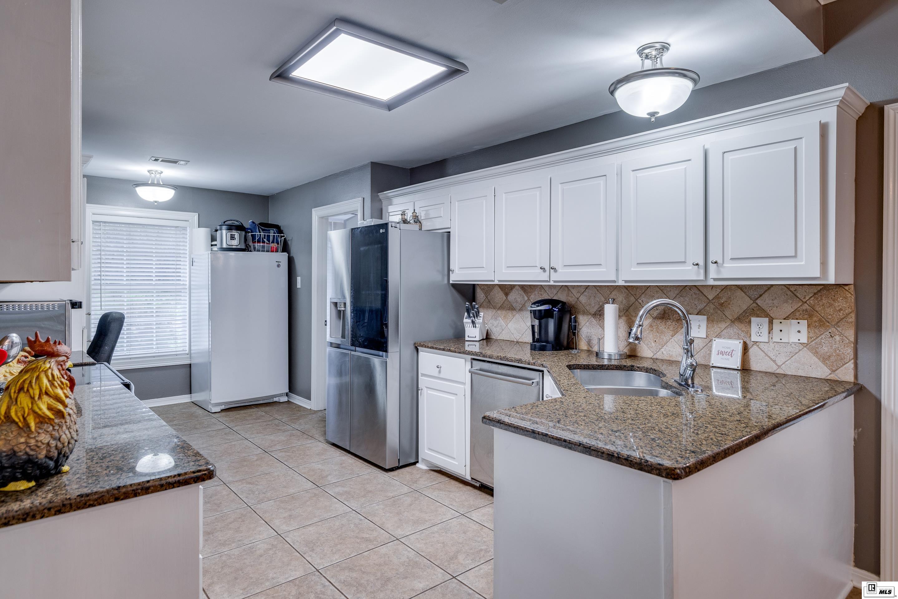 104 Pin Oak Drive