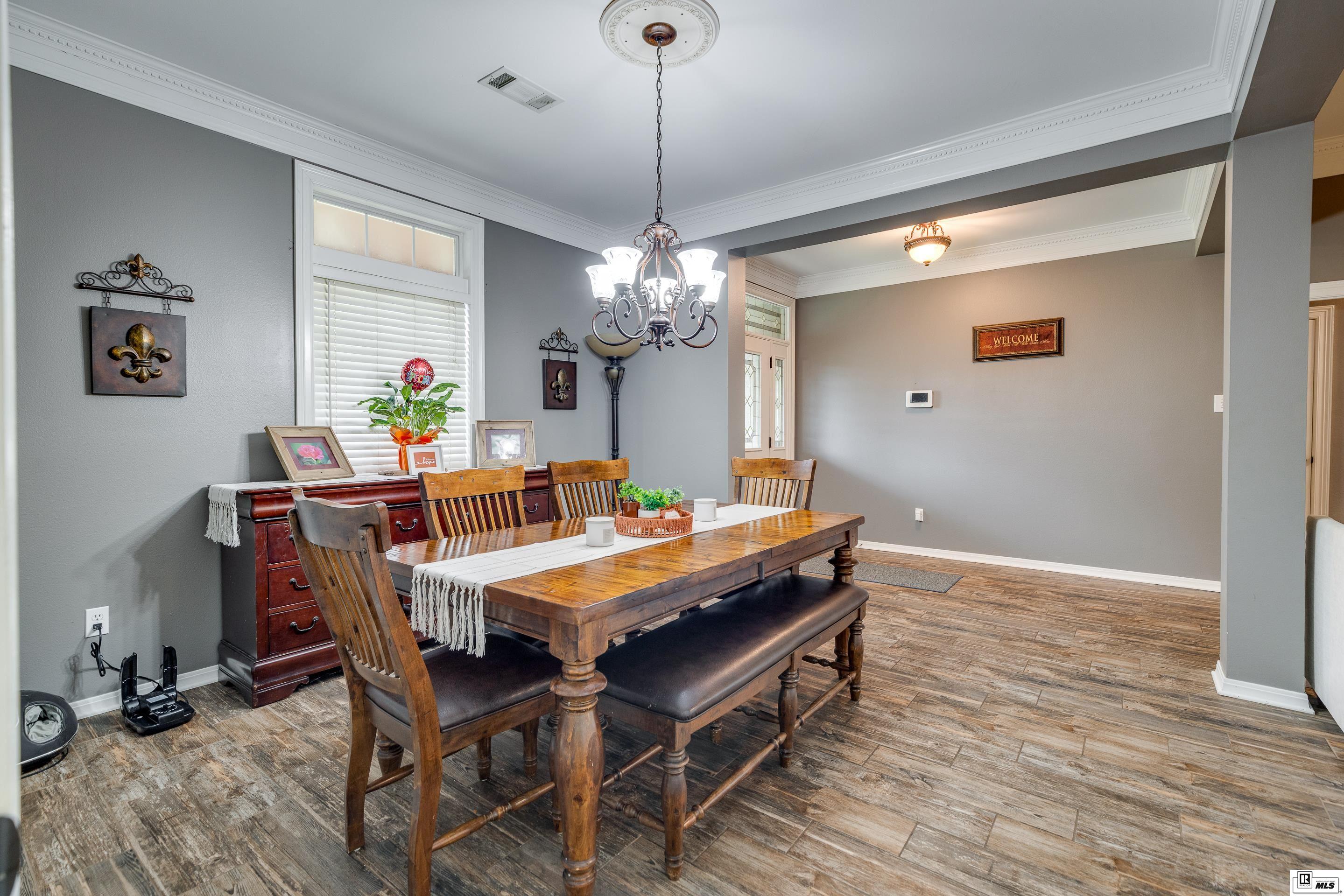 104 Pin Oak Drive