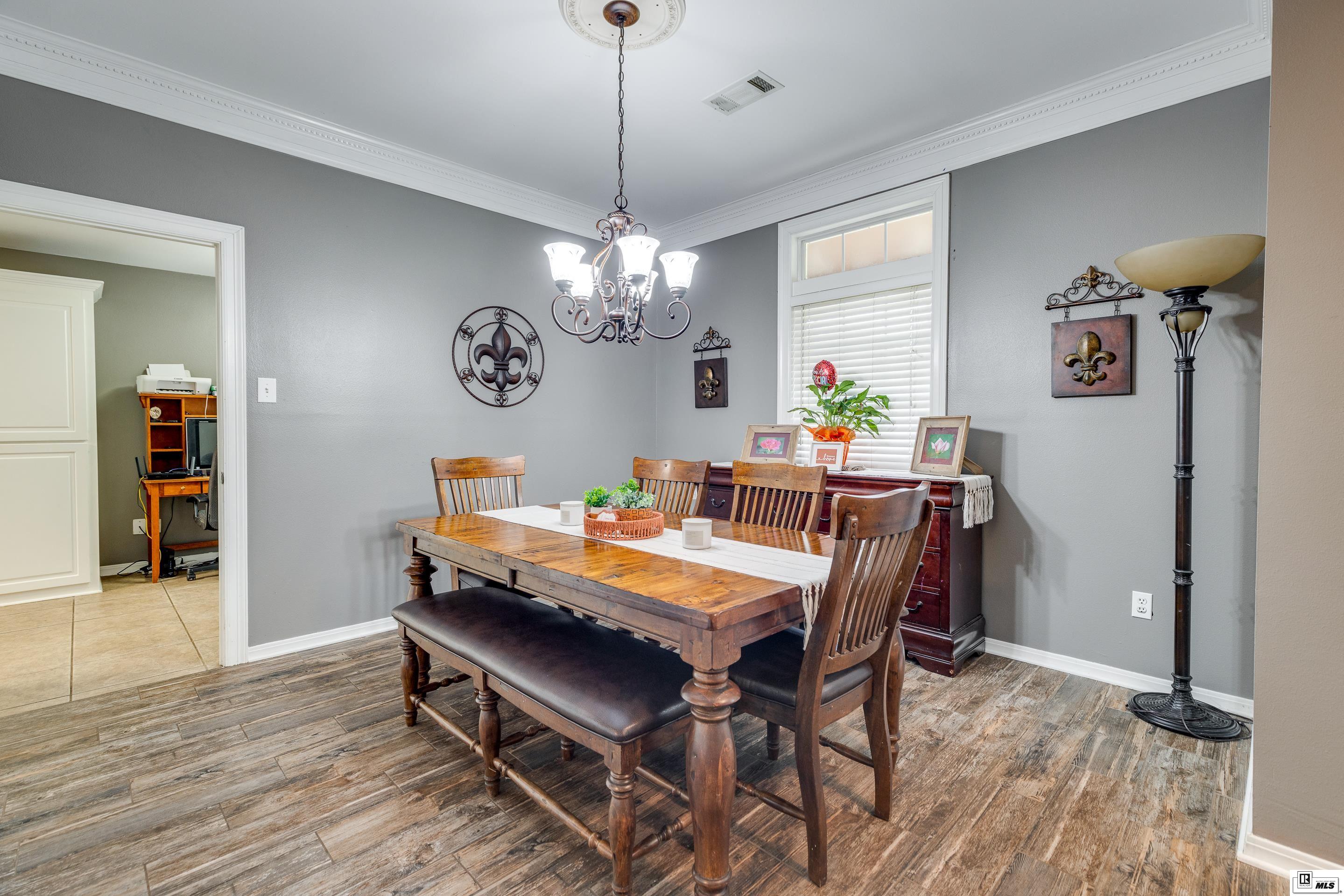 104 Pin Oak Drive