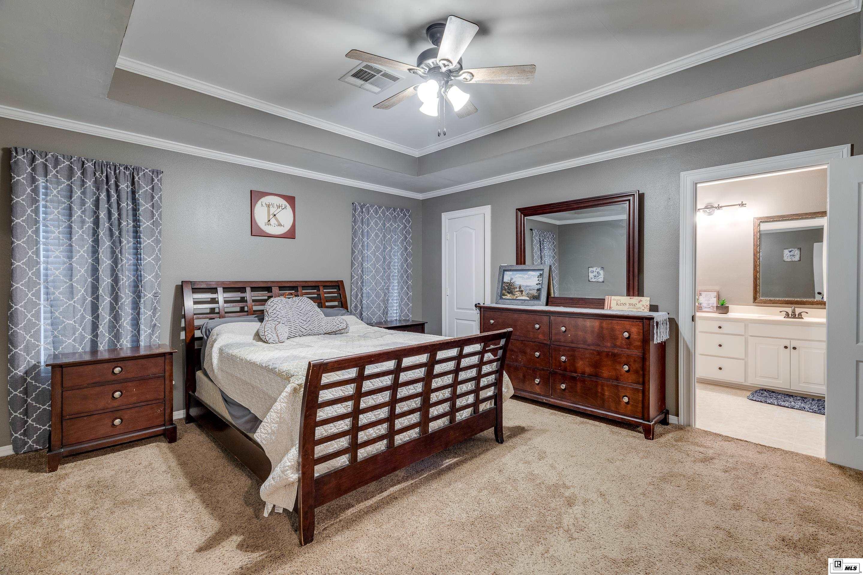 104 Pin Oak Drive